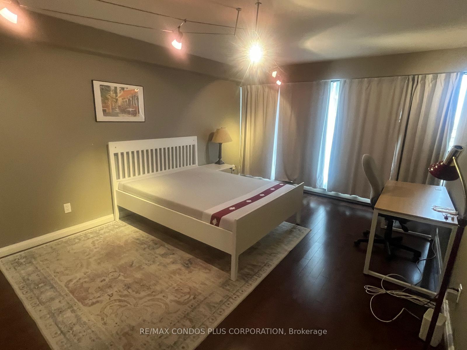 Photo 8 of Unit 2302, 65 Harbour Square, Toronto, Waterfront Communities — HOMEH