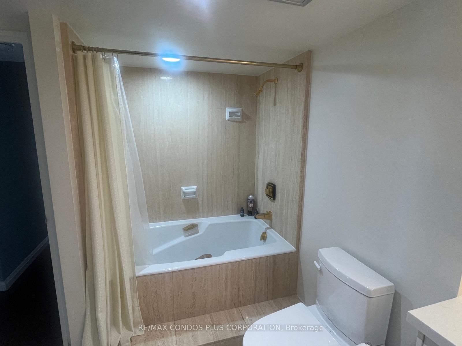 Photo 11 of Unit 2302, 65 Harbour Square, Toronto, Waterfront Communities — HOMEH