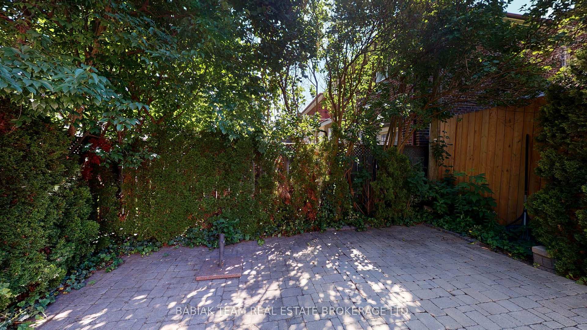 Photo 52 of 21 Humber Trail, Toronto, Lambton Baby Point — HOMEH