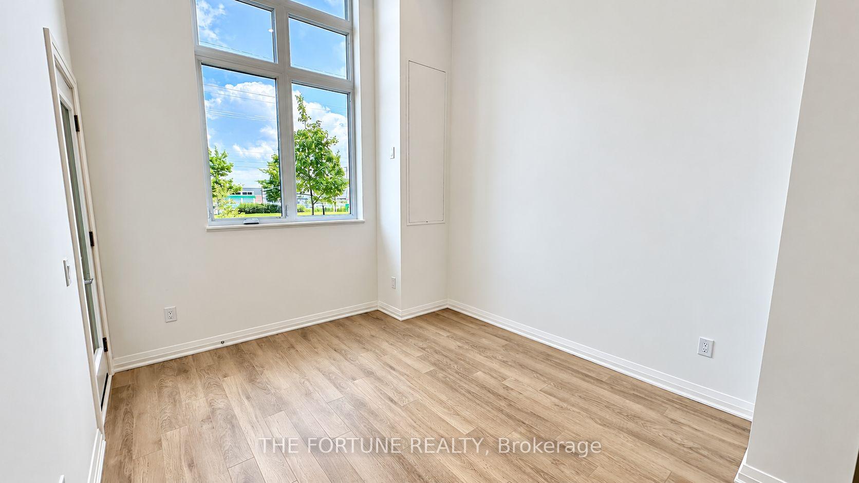 Photo 14 of Unit 110, 101 Golden Eagle Road, Waterloo, North Lakeshore — HOMEH