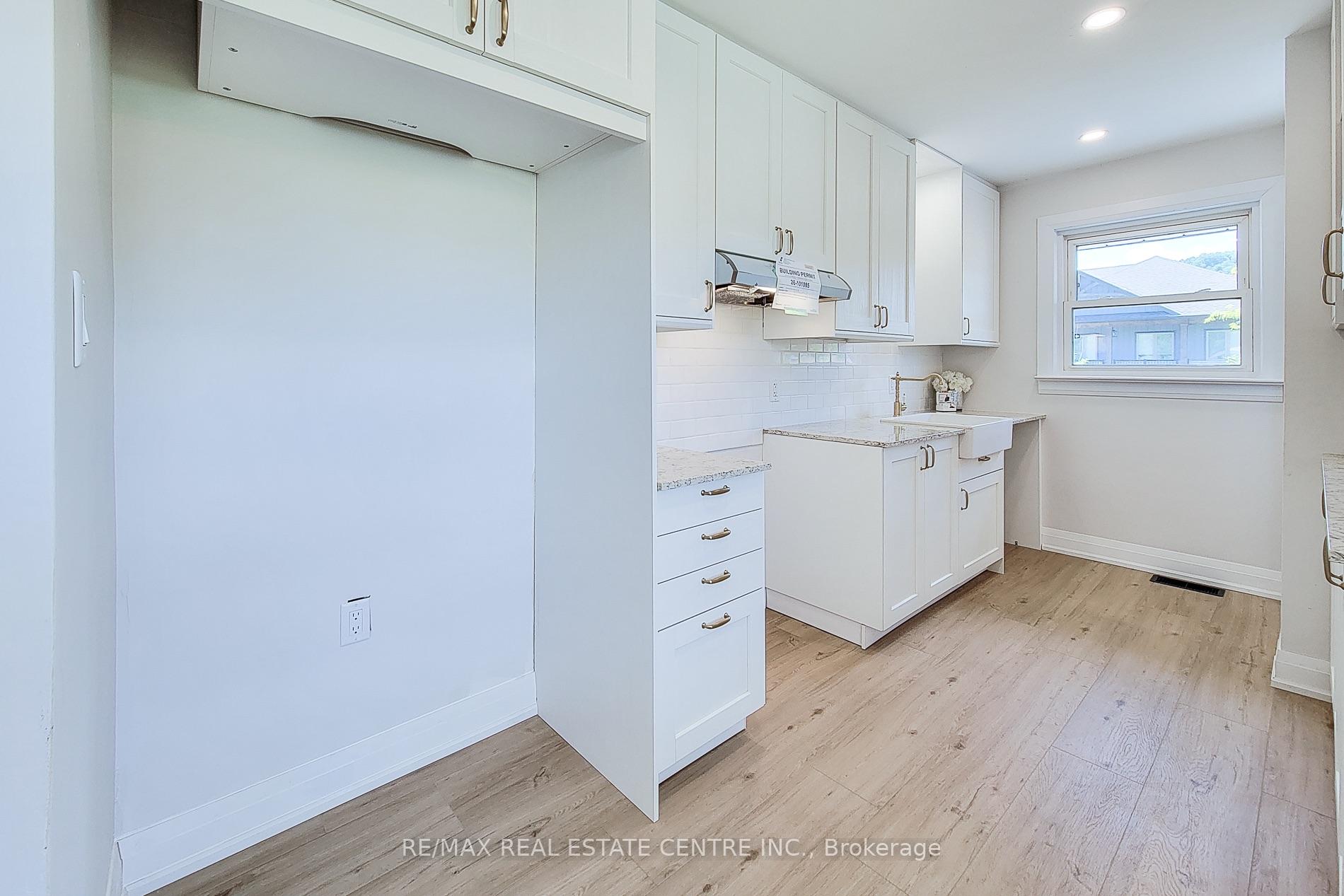 Photo 17 of 220 Winona Road, Hamilton, Winona — HOMEH