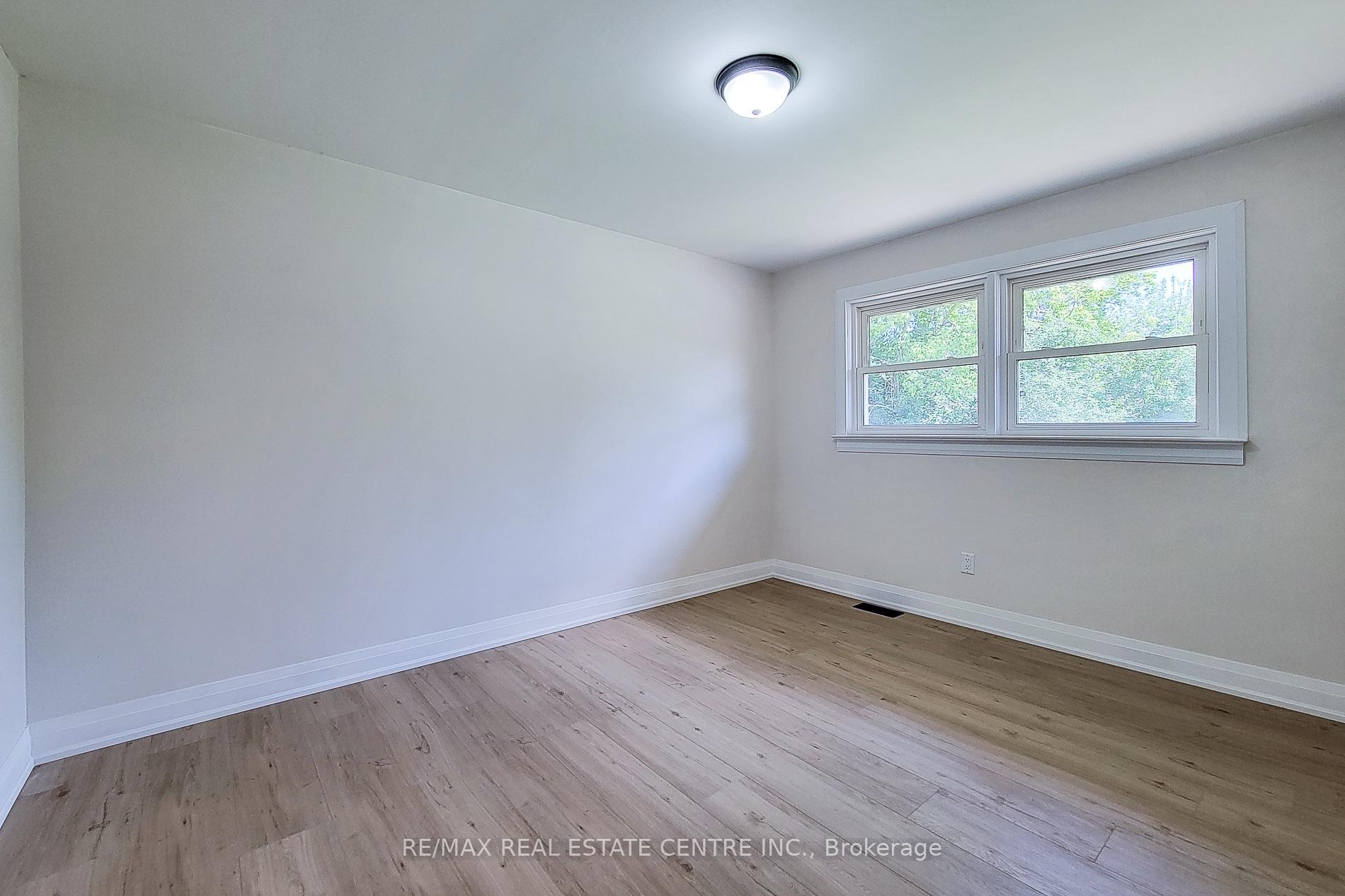Photo 23 of 220 Winona Road, Hamilton, Winona — HOMEH