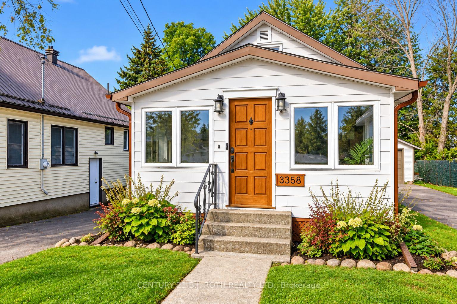 Photo 1 of 3358 Muskoka Street, Severn, Washago — HOMEH