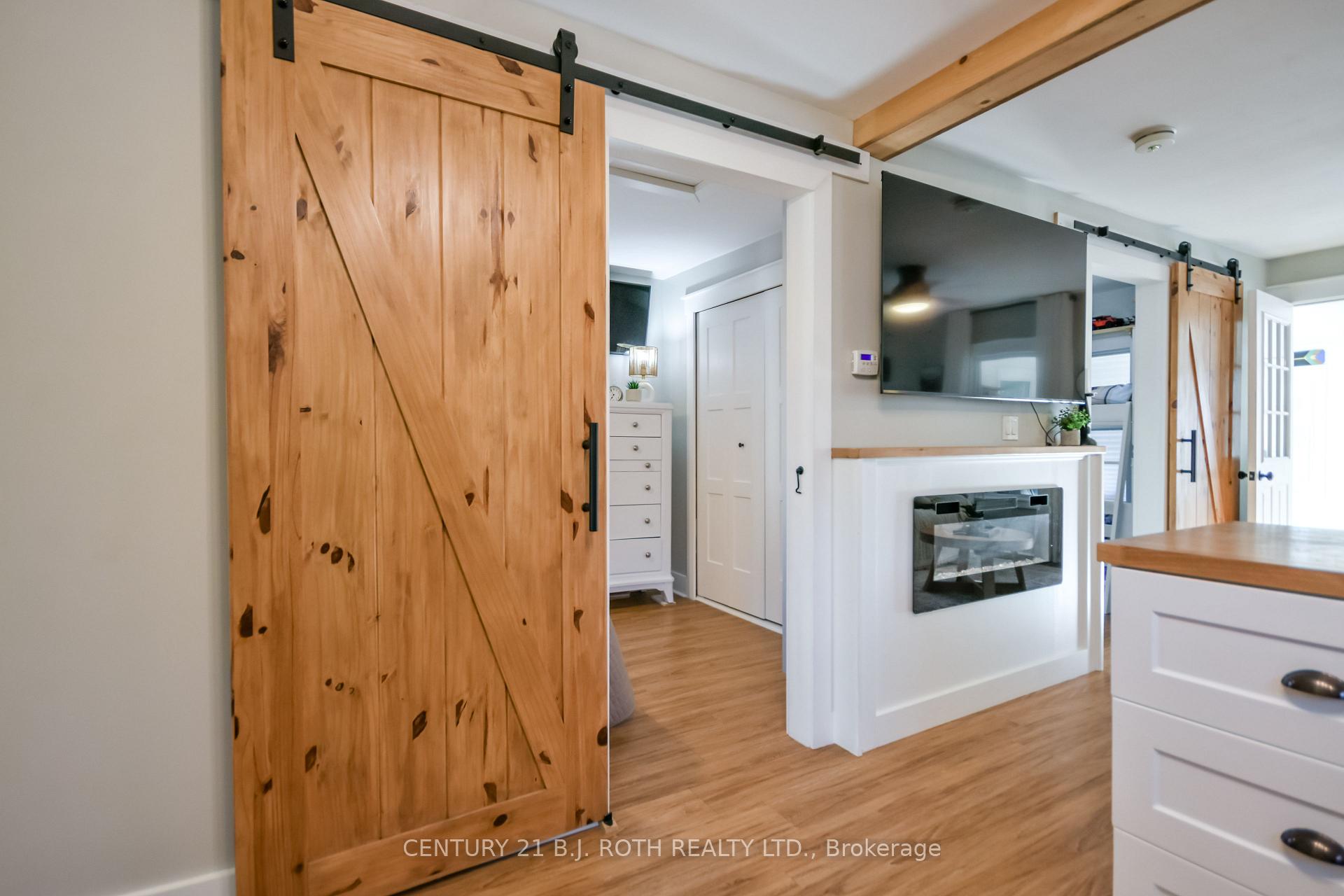 Photo 10 of 3358 Muskoka Street, Severn, Washago — HOMEH