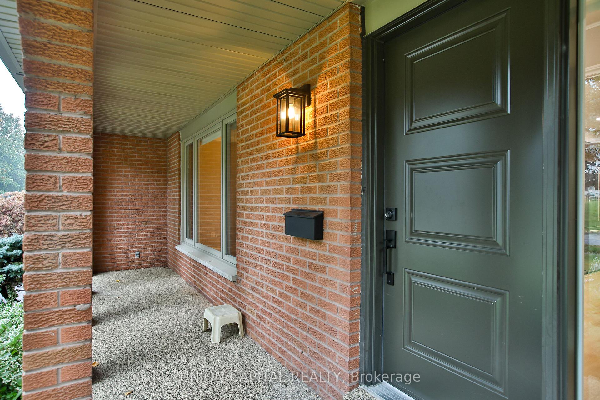 Photo 24 of Unit Upper, 131 Romfield Circuit, Markham, Royal Orchard — HOMEH