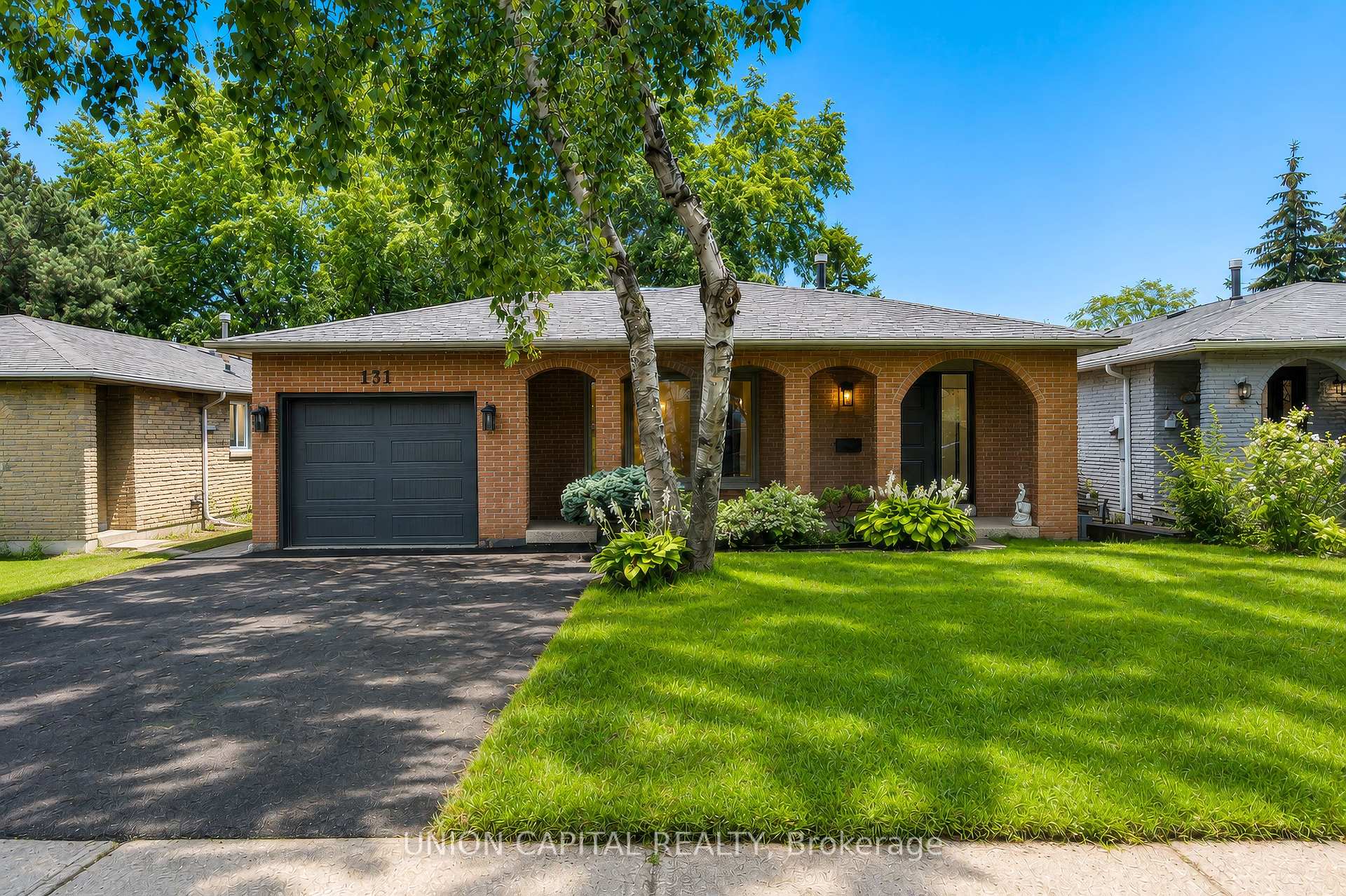 Photo 29 of Unit Upper, 131 Romfield Circuit, Markham, Royal Orchard — HOMEH