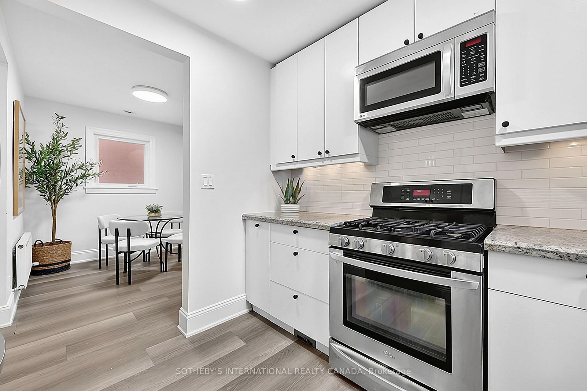 Photo 11 of 16 Smithfield Drive, Etobicoke, Stonegate-Queensway — HOMEH
