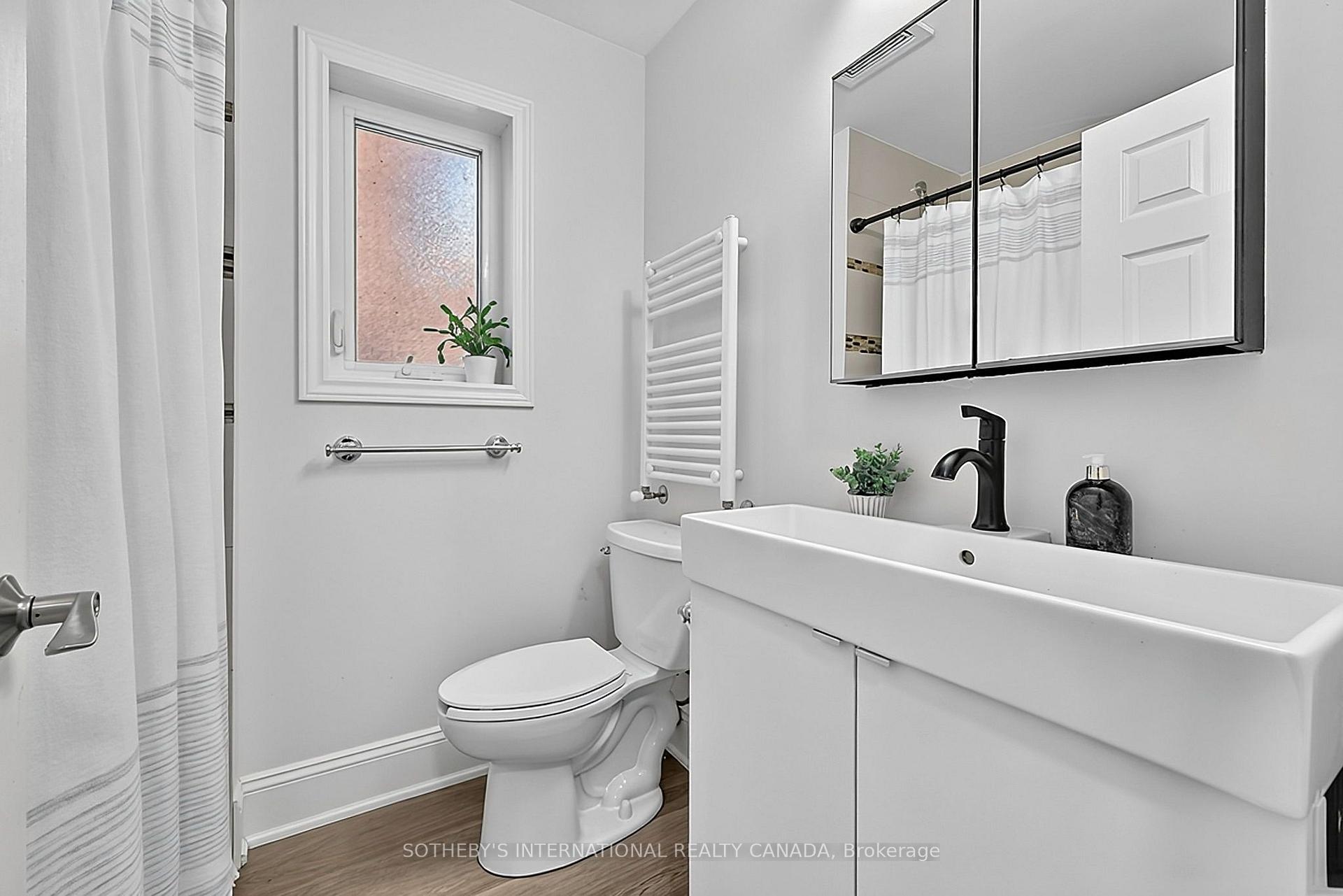 Photo 16 of 16 Smithfield Drive, Etobicoke, Stonegate-Queensway — HOMEH