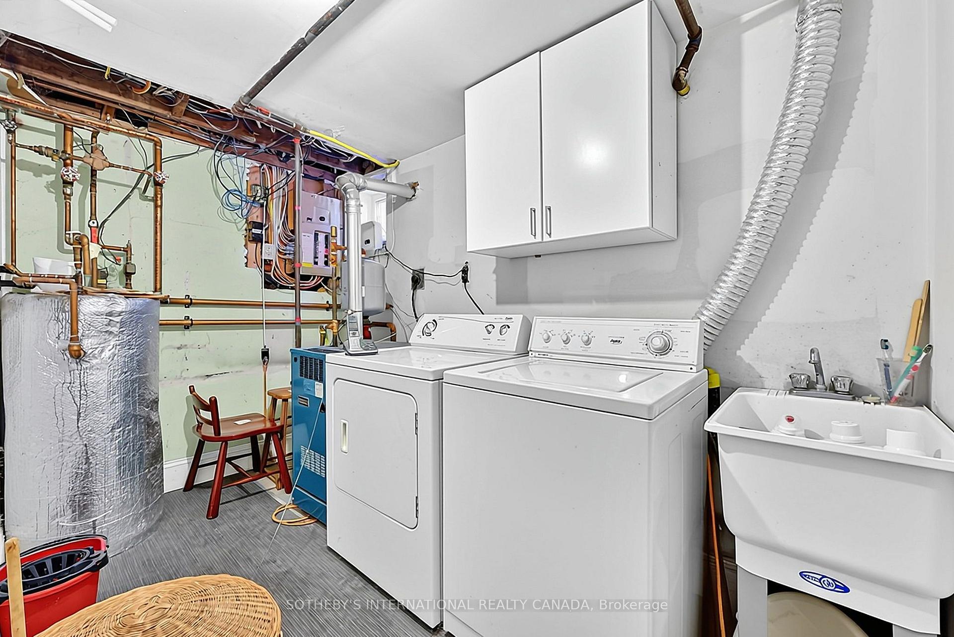 Photo 26 of 16 Smithfield Drive, Etobicoke, Stonegate-Queensway — HOMEH