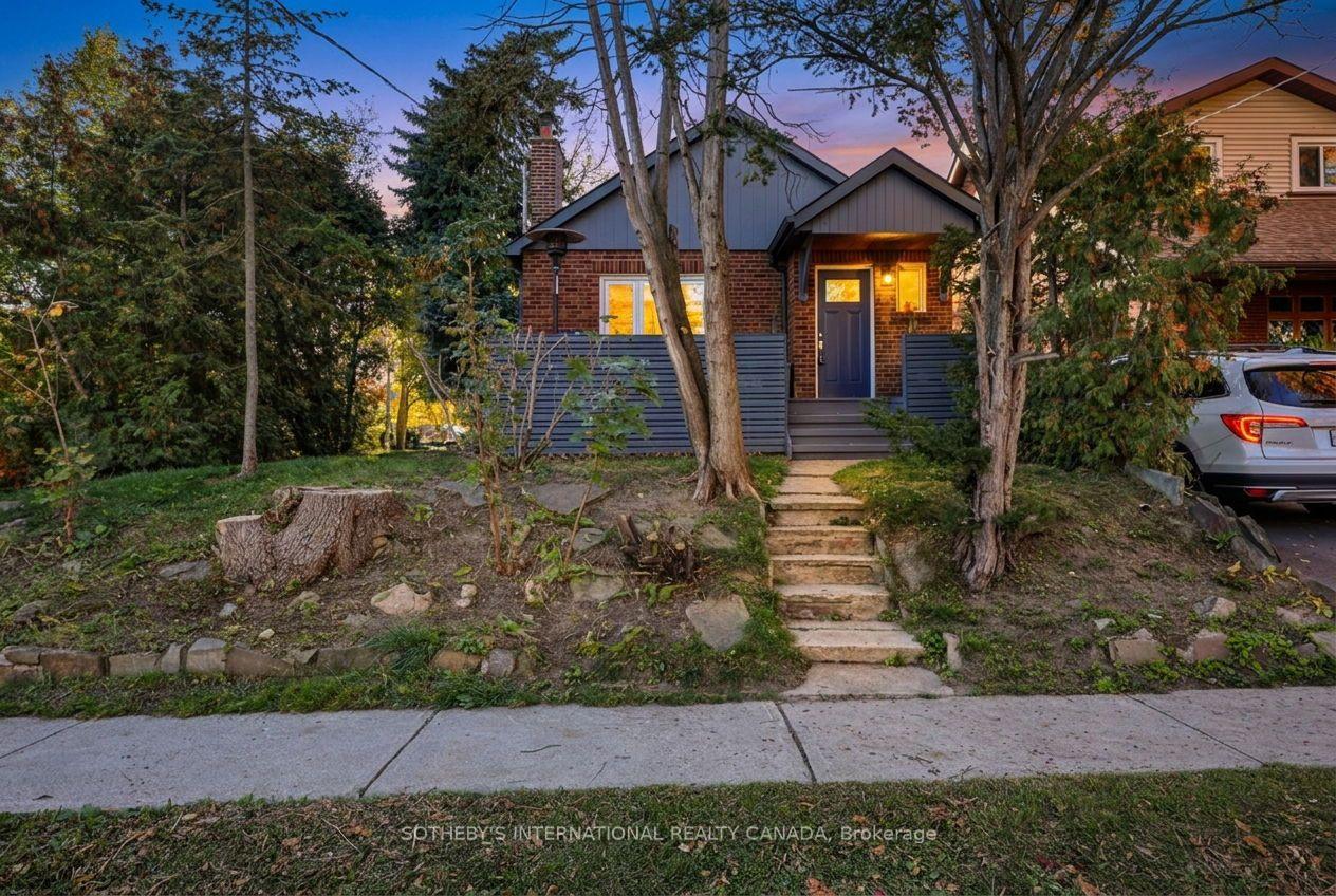 Photo 27 of 16 Smithfield Drive, Etobicoke, Stonegate-Queensway — HOMEH