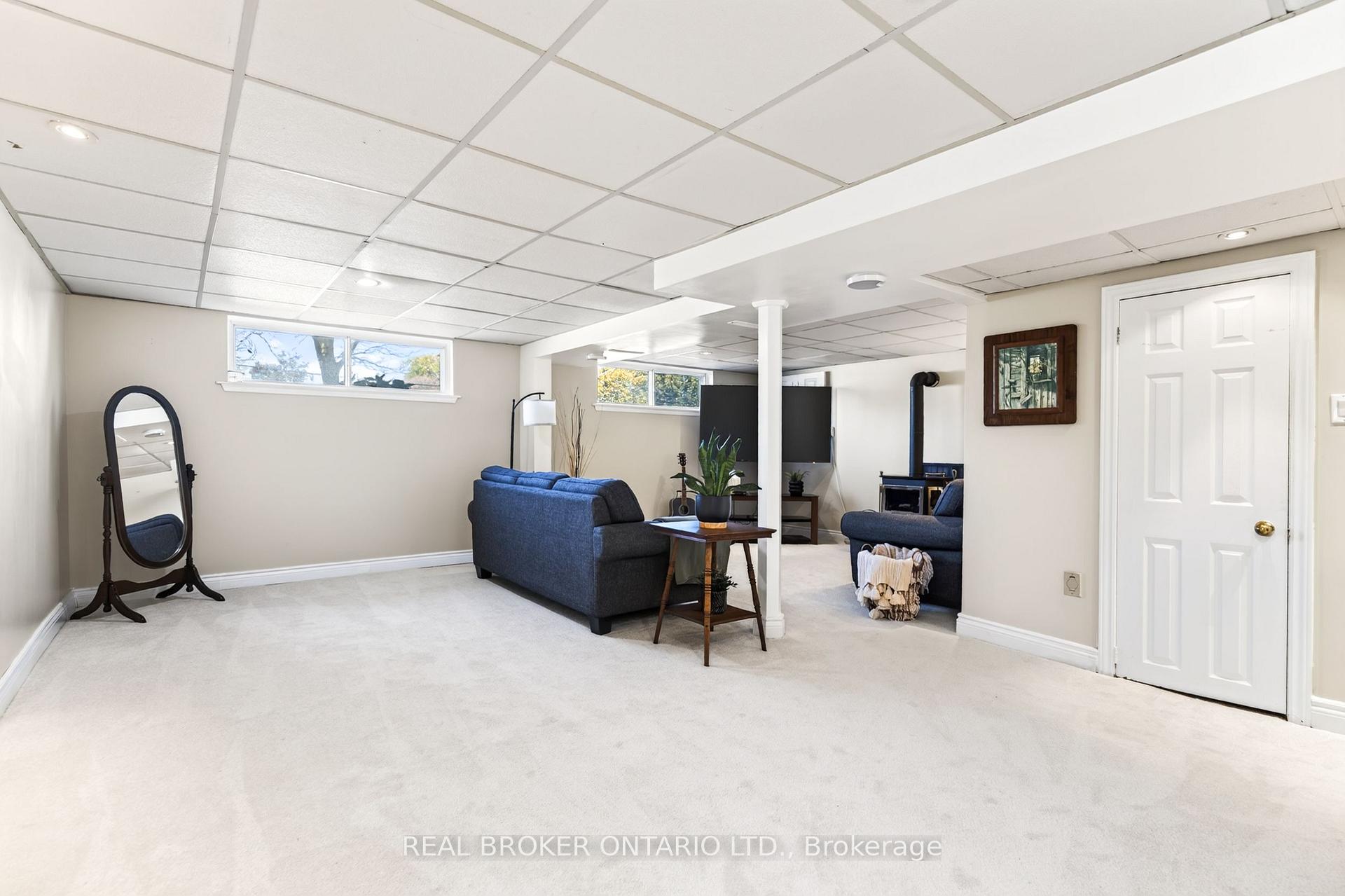 Photo 25 of 302 Delrex Boulevard, Halton Hills, Georgetown — HOMEH