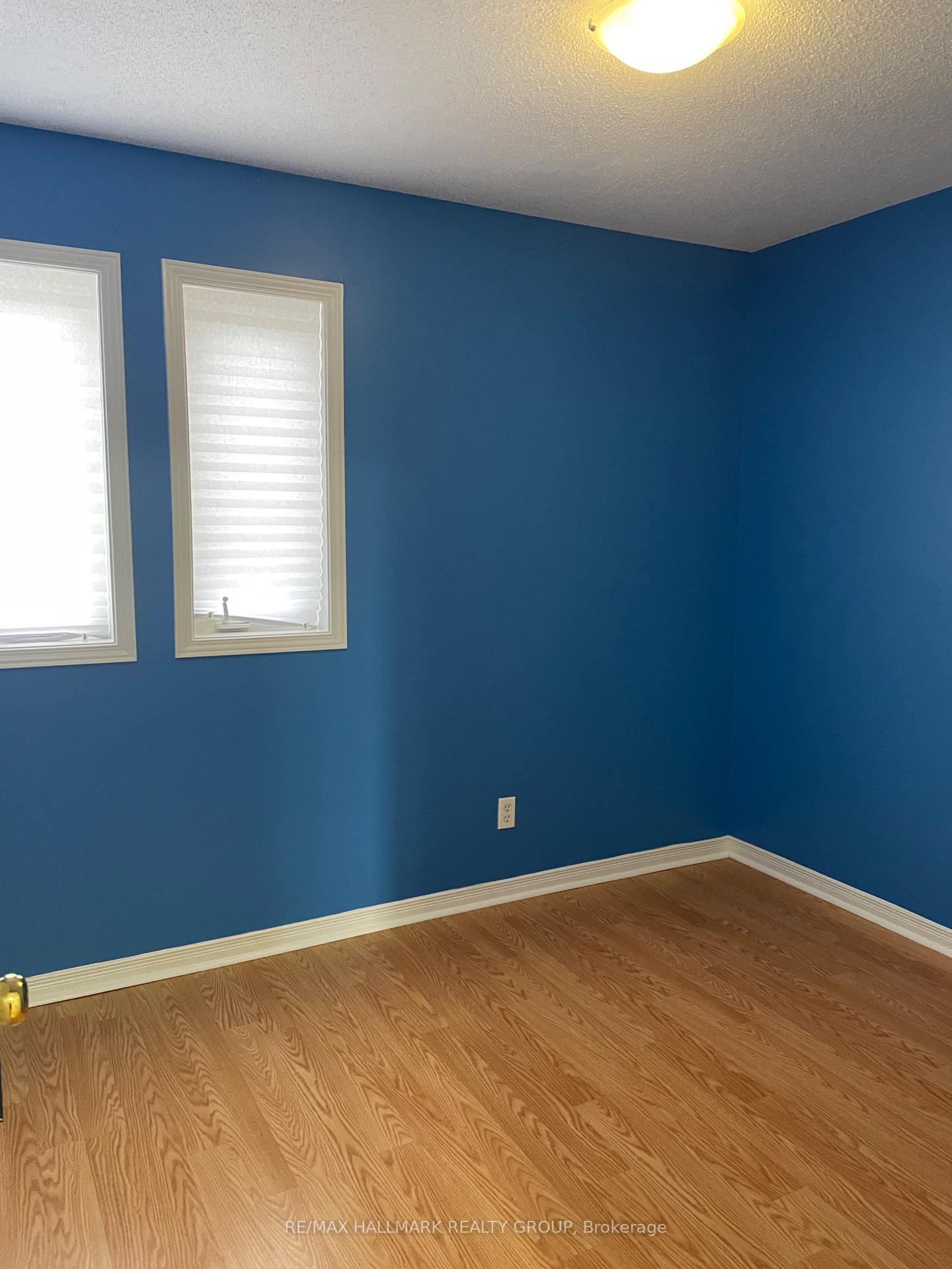 Photo 25 of 2203 Saturn Crescent, Ottawa, Fallingbrook/Gardenway South — HOMEH