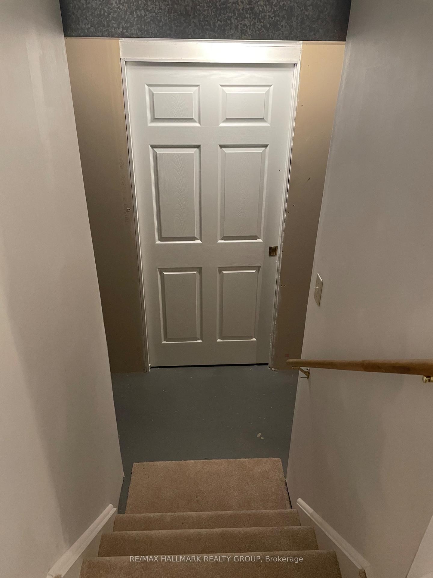 Photo 29 of 2203 Saturn Crescent, Ottawa, Fallingbrook/Gardenway South — HOMEH
