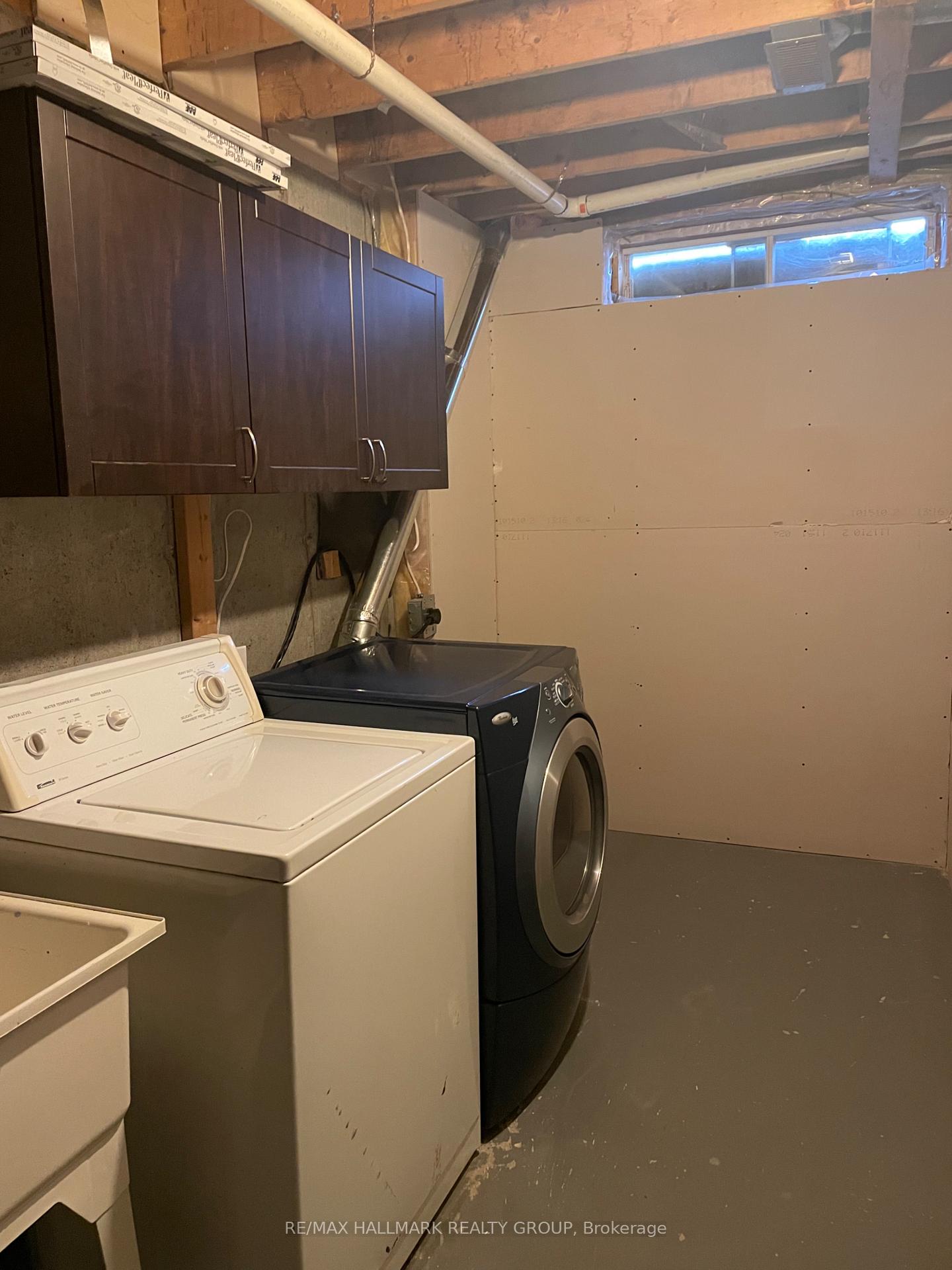 Photo 32 of 2203 Saturn Crescent, Ottawa, Fallingbrook/Gardenway South — HOMEH