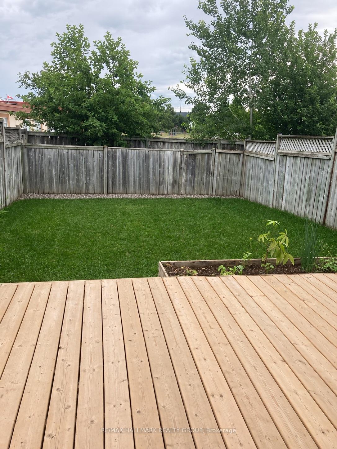 Photo 34 of 2203 Saturn Crescent, Ottawa, Fallingbrook/Gardenway South — HOMEH