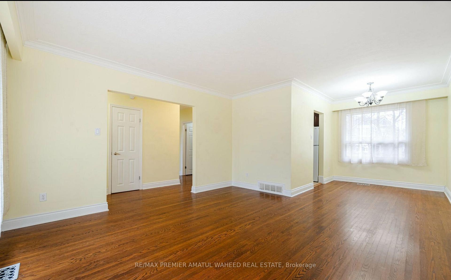 Photo 8 of 2036 Constance Drive, Oakville, Ford — HOMEH