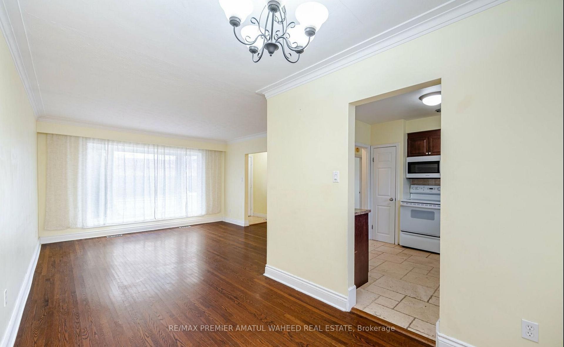 Photo 10 of 2036 Constance Drive, Oakville, Ford — HOMEH