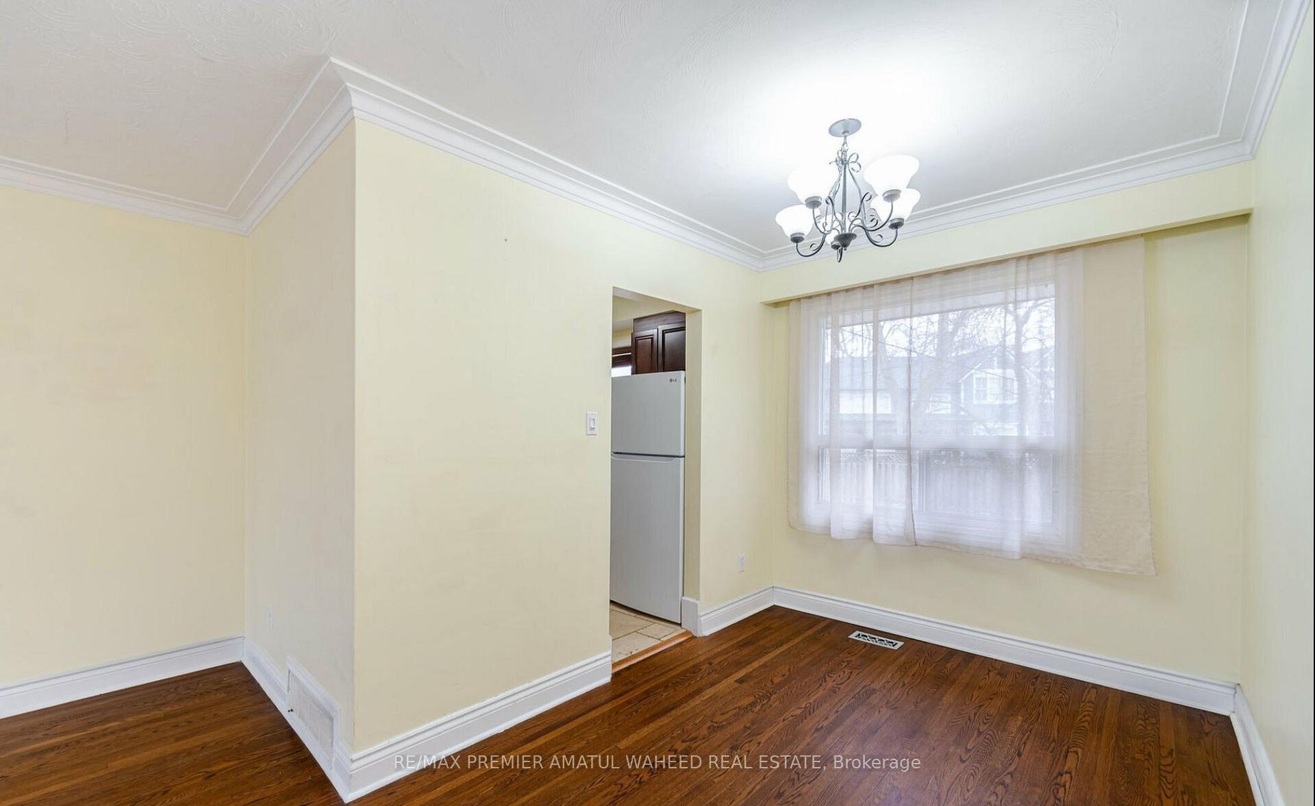 Photo 11 of 2036 Constance Drive, Oakville, Ford — HOMEH