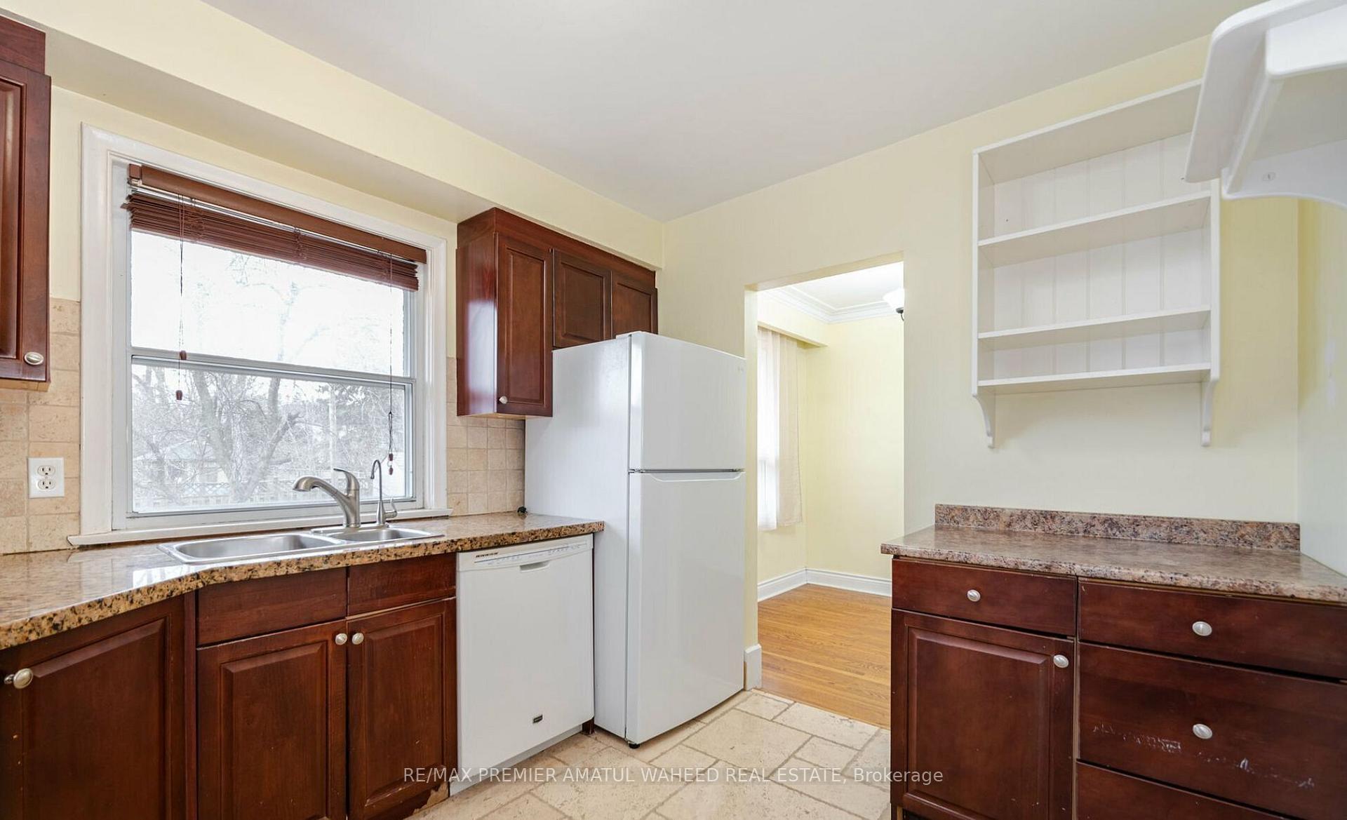 Photo 14 of 2036 Constance Drive, Oakville, Ford — HOMEH