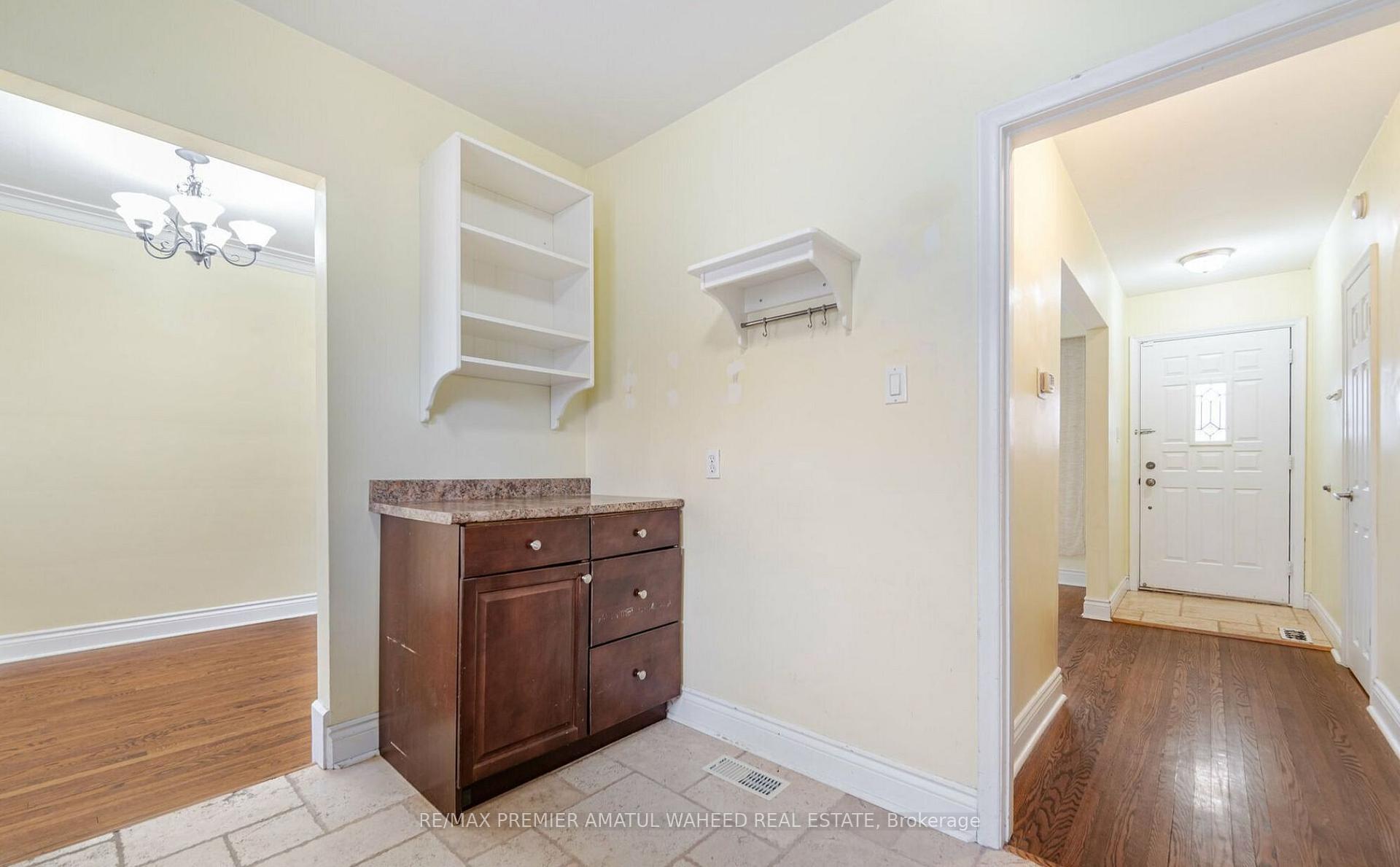 Photo 15 of 2036 Constance Drive, Oakville, Ford — HOMEH