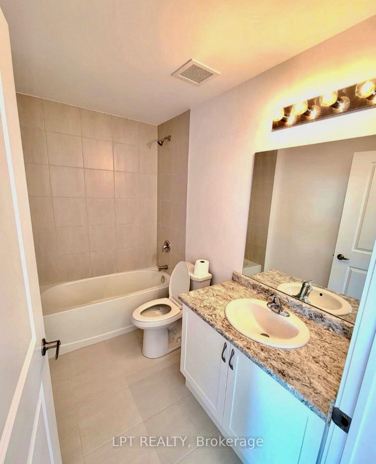 Photo 12 of Unit 912, 450 Dundas Street E, Hamilton, Waterdown — HOMEH