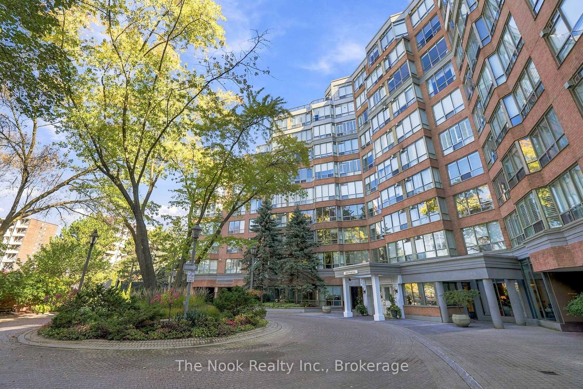 Photo 2 of Unit 213, 1 Ripley Avenue, Toronto, High Park-Swansea — HOMEH