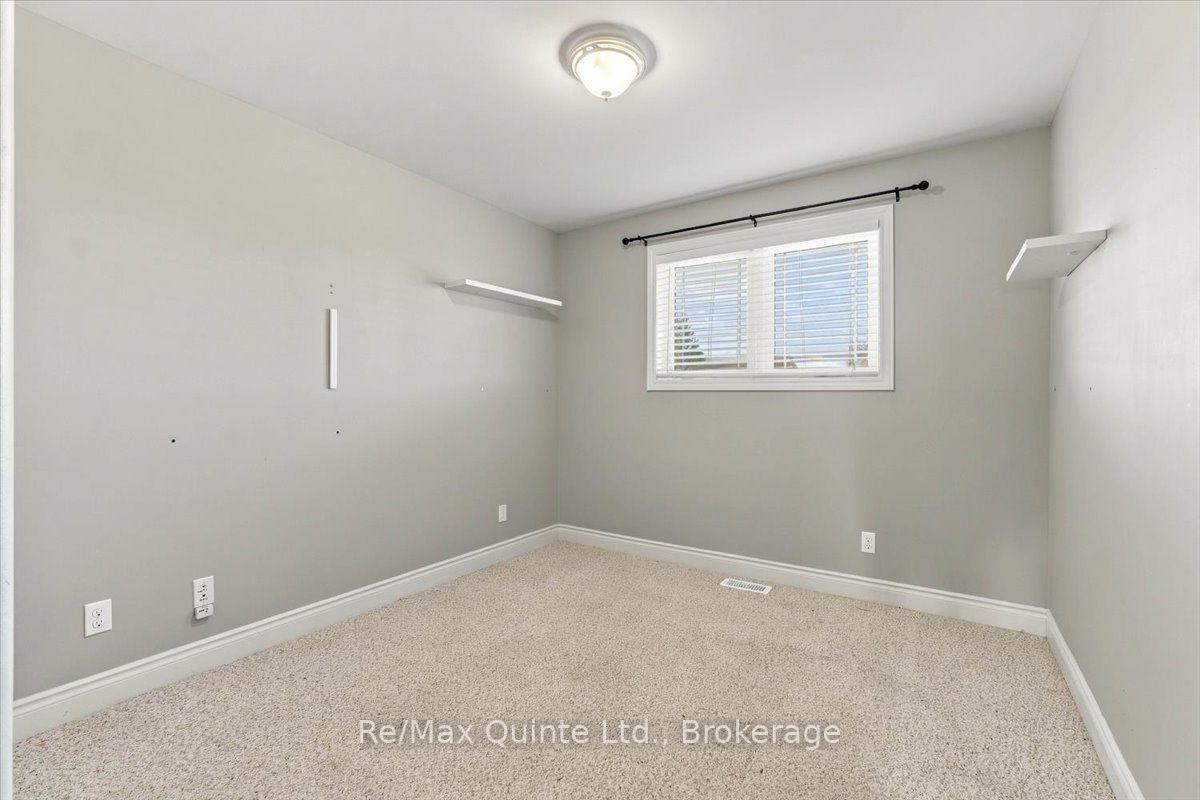 Photo 9 of 39 Princeton Place, Belleville, Thurlow Ward — HOMEH