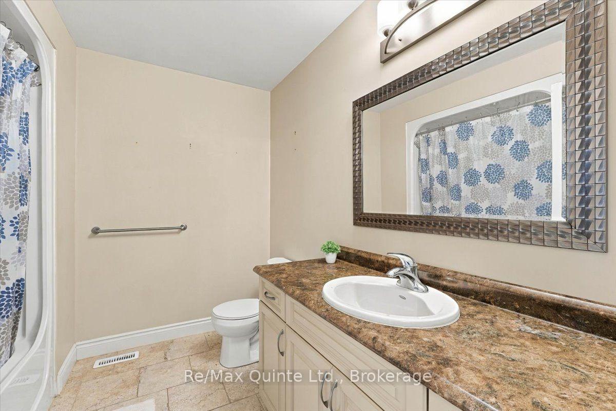 Photo 11 of 39 Princeton Place, Belleville, Thurlow Ward — HOMEH