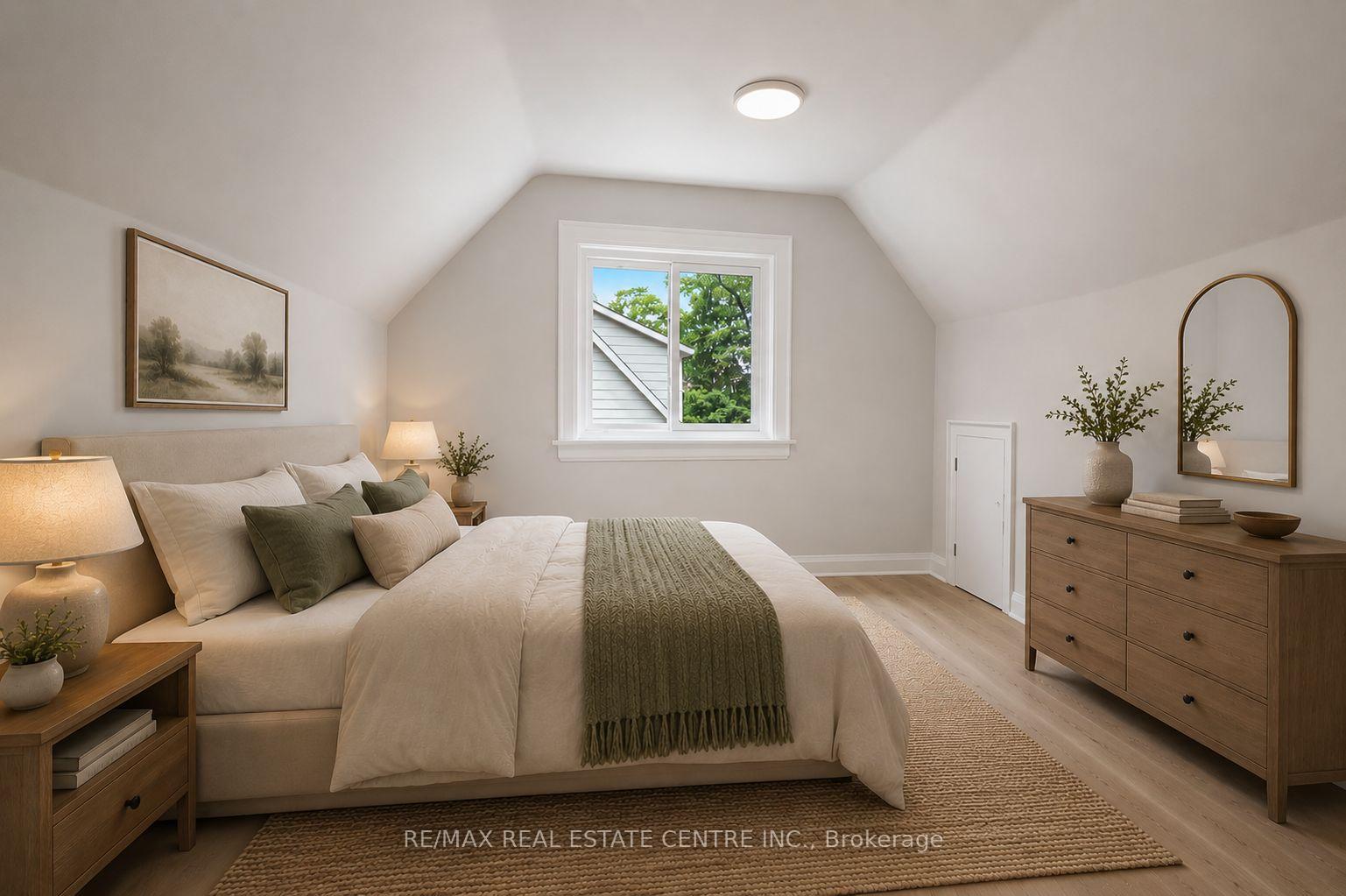 Photo 13 of 651 Dundas Street S, Cambridge, Little's Corners — HOMEH