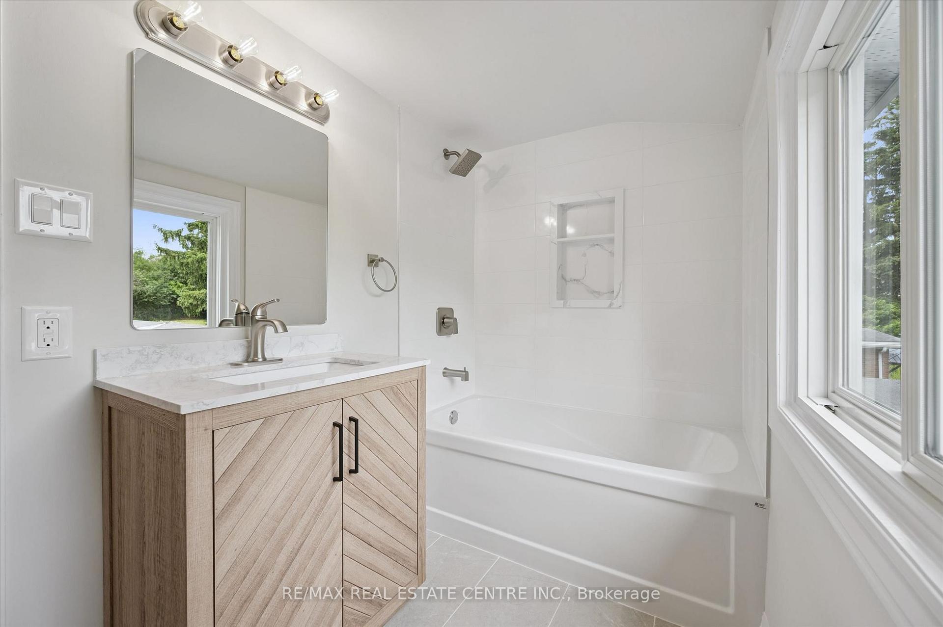 Photo 15 of 651 Dundas Street S, Cambridge, Little's Corners — HOMEH