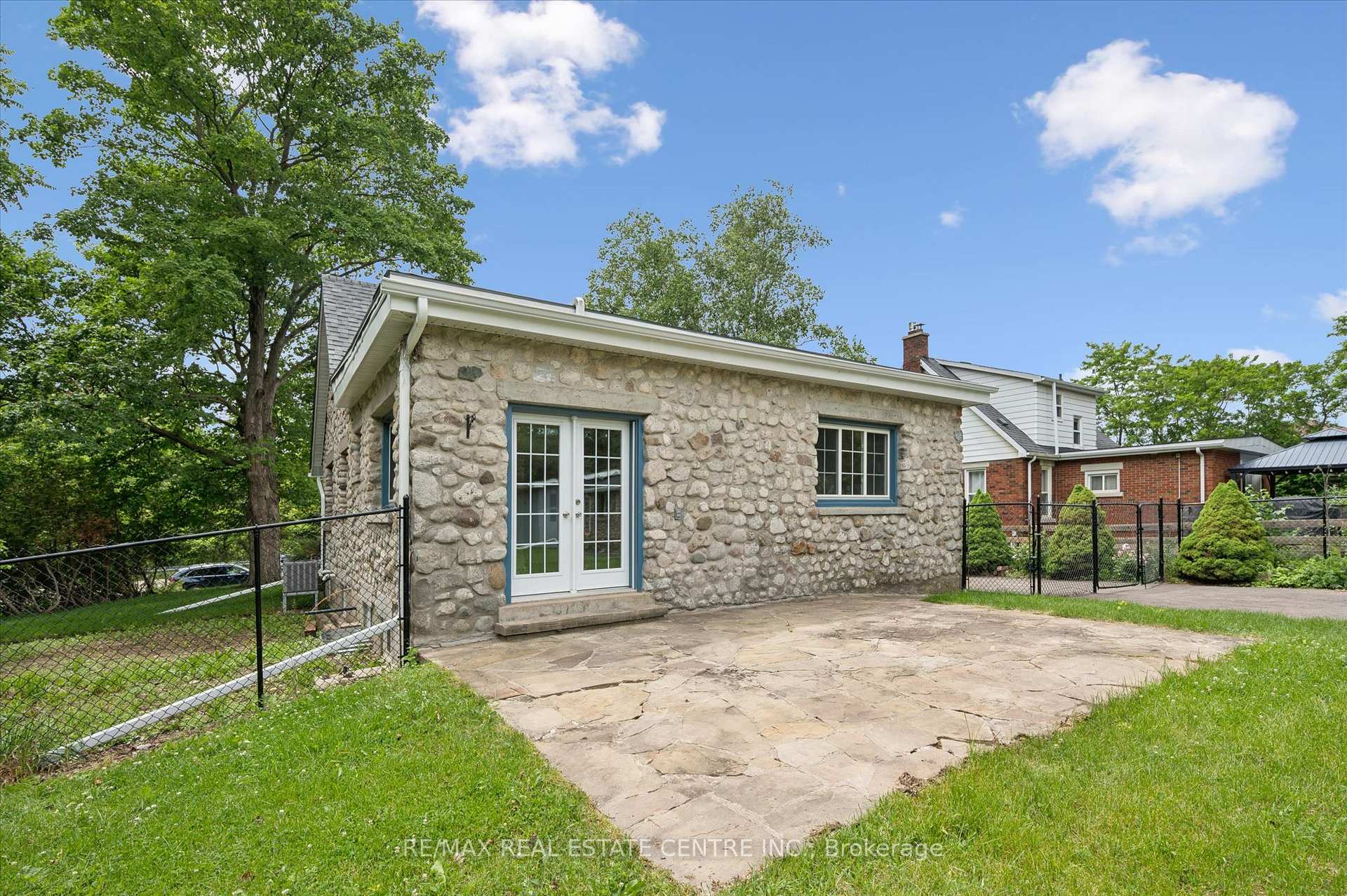 Photo 22 of 651 Dundas Street S, Cambridge, Little's Corners — HOMEH