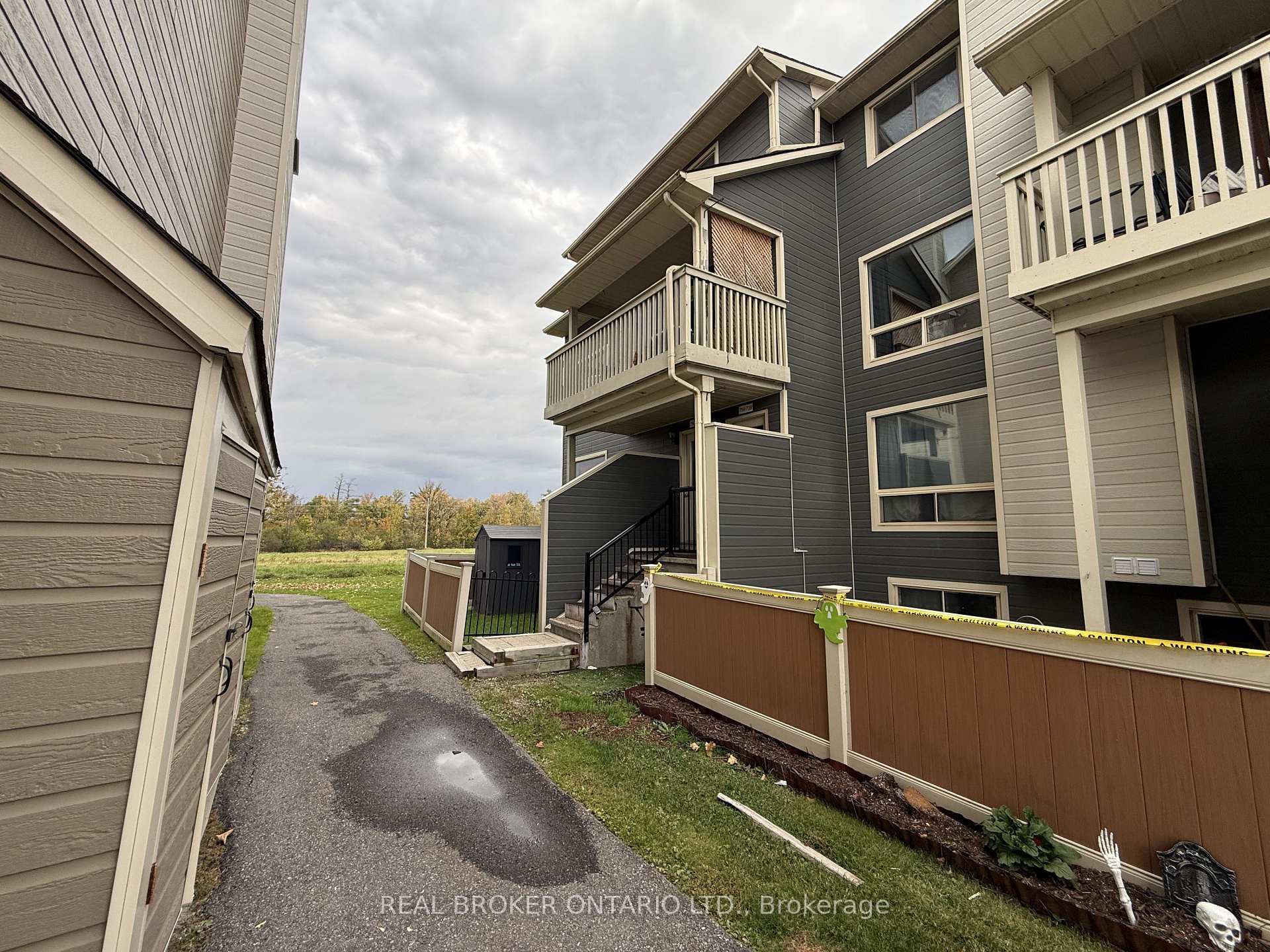 Photo 2 of Unit 72B, 750 St. Andre Drive, Ottawa, Hiawatha Park/Convent Glen — HOMEH