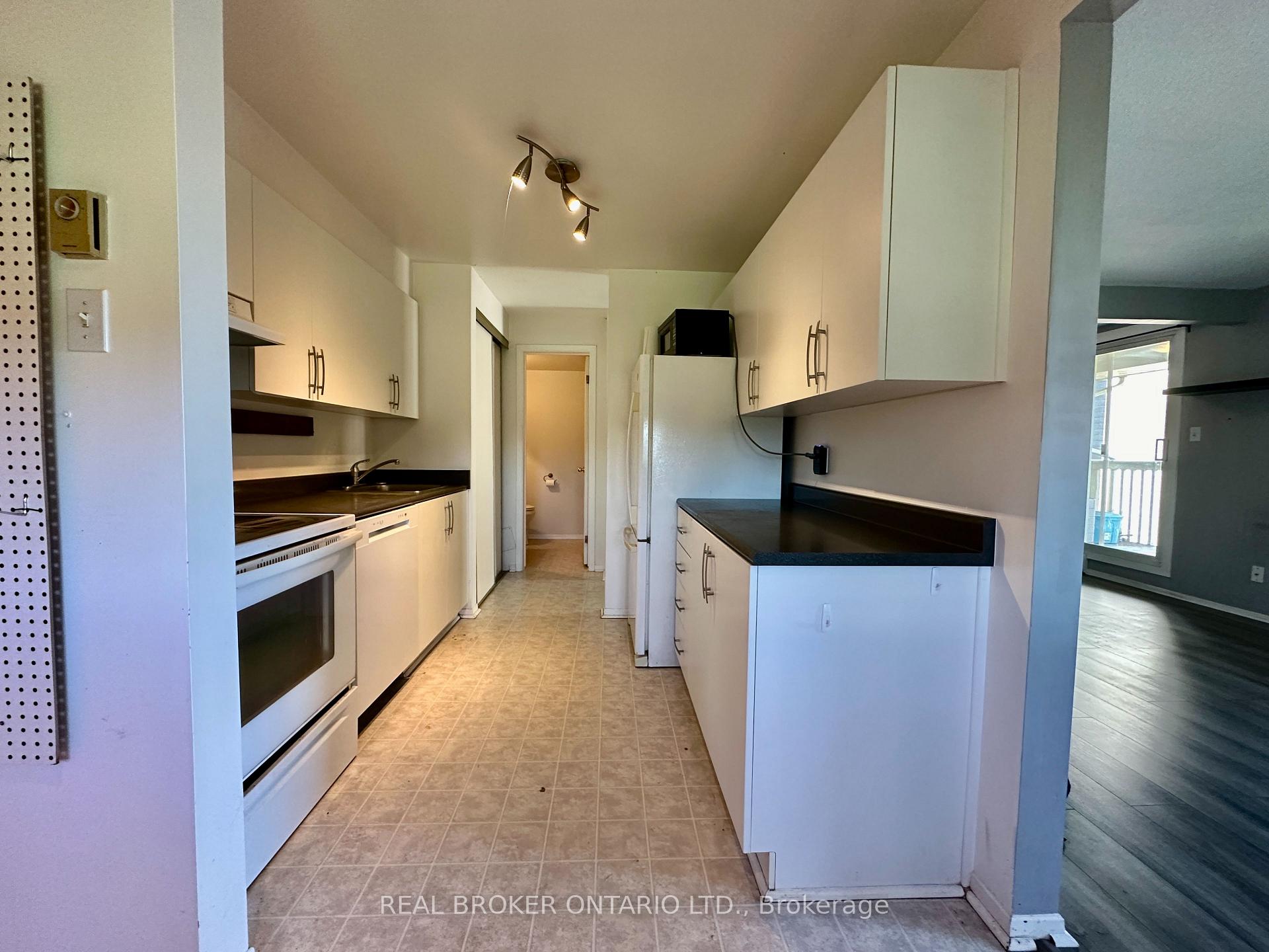 Photo 11 of Unit 72B, 750 St. Andre Drive, Ottawa, Hiawatha Park/Convent Glen — HOMEH