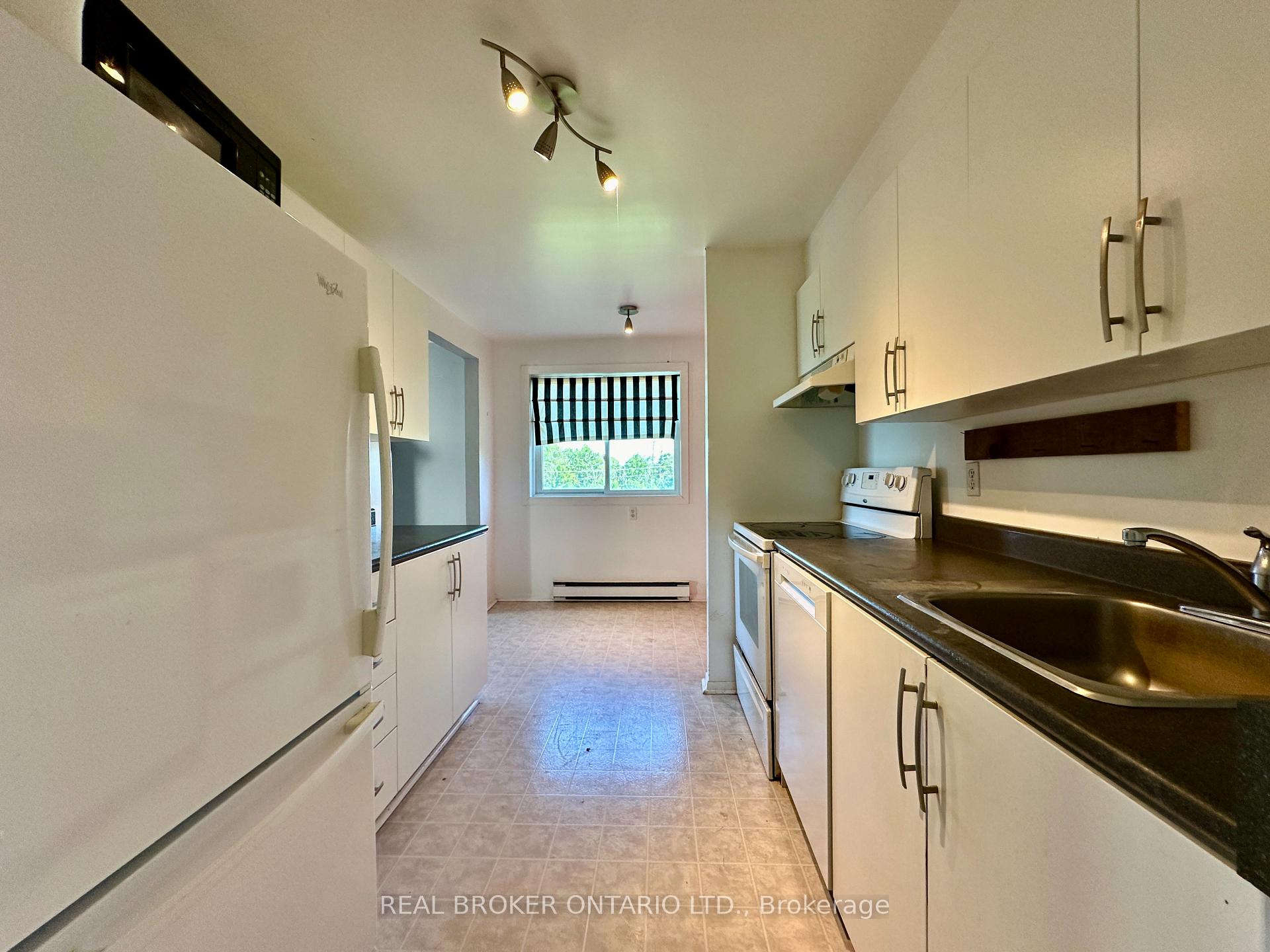 Photo 14 of Unit 72B, 750 St. Andre Drive, Ottawa, Hiawatha Park/Convent Glen — HOMEH
