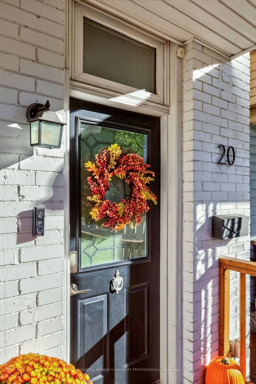 Photo 4 of 20 Belview Avenue, Hamilton, Crown Point — HOMEH