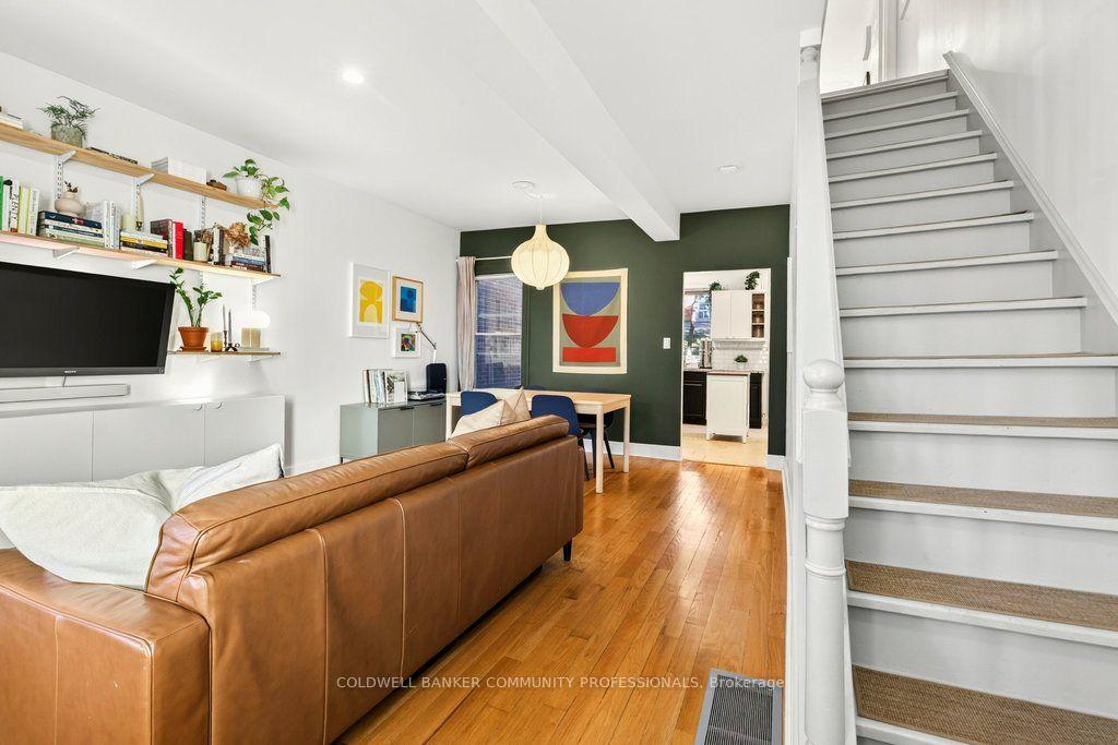 Photo 7 of 20 Belview Avenue, Hamilton, Crown Point — HOMEH
