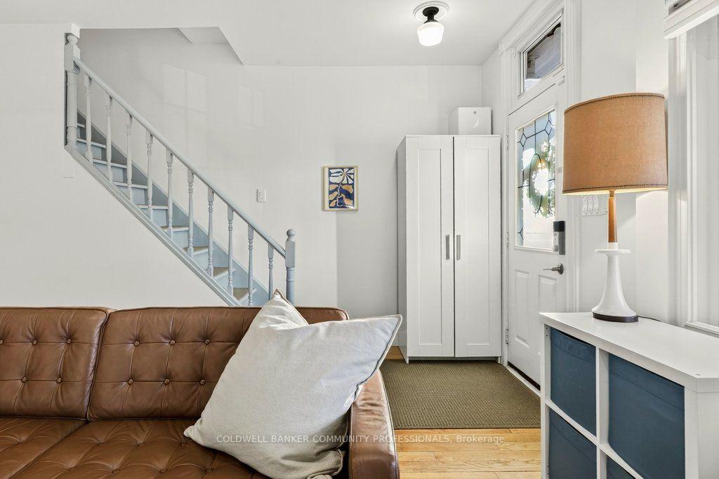 Photo 9 of 20 Belview Avenue, Hamilton, Crown Point — HOMEH