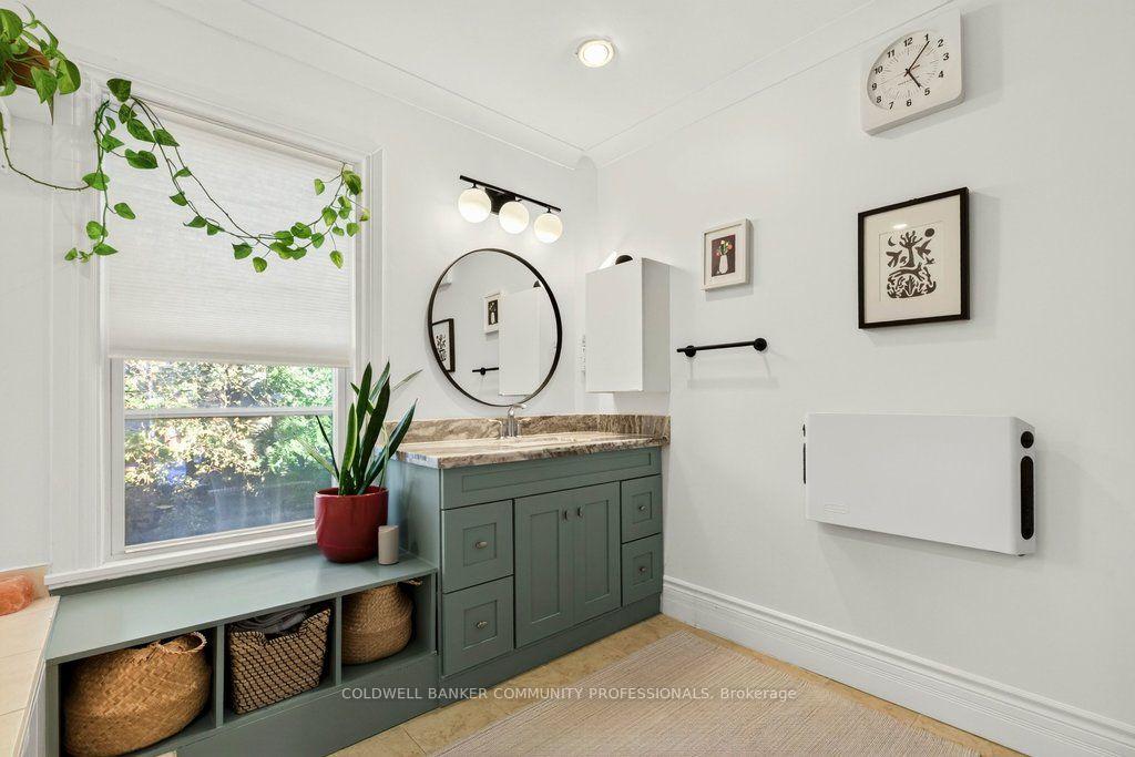 Photo 39 of 20 Belview Avenue, Hamilton, Crown Point — HOMEH