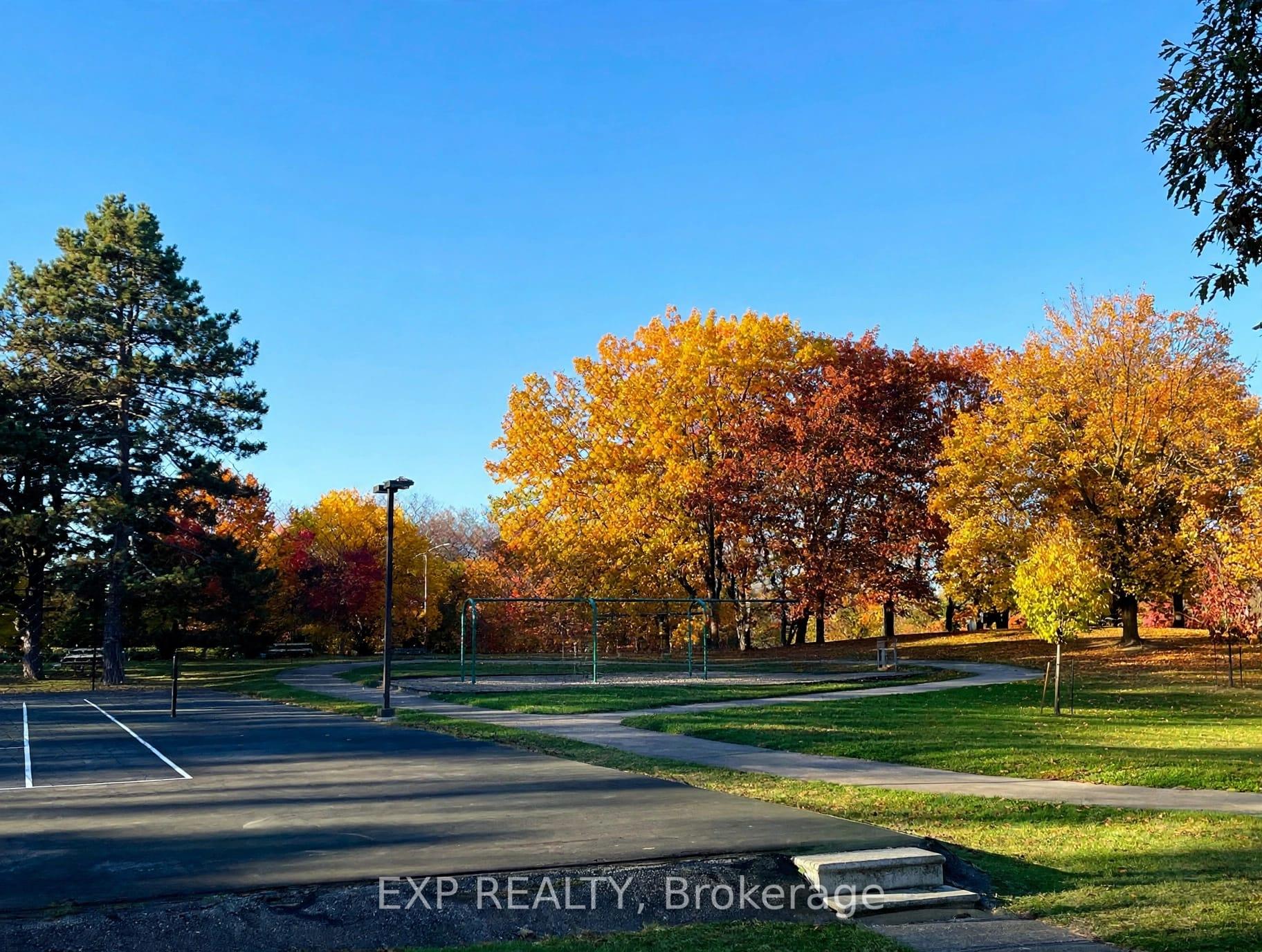Photo 17 of 420 Mill Road, Etobicoke, Eringate-Centennial-West Deane — HOMEH