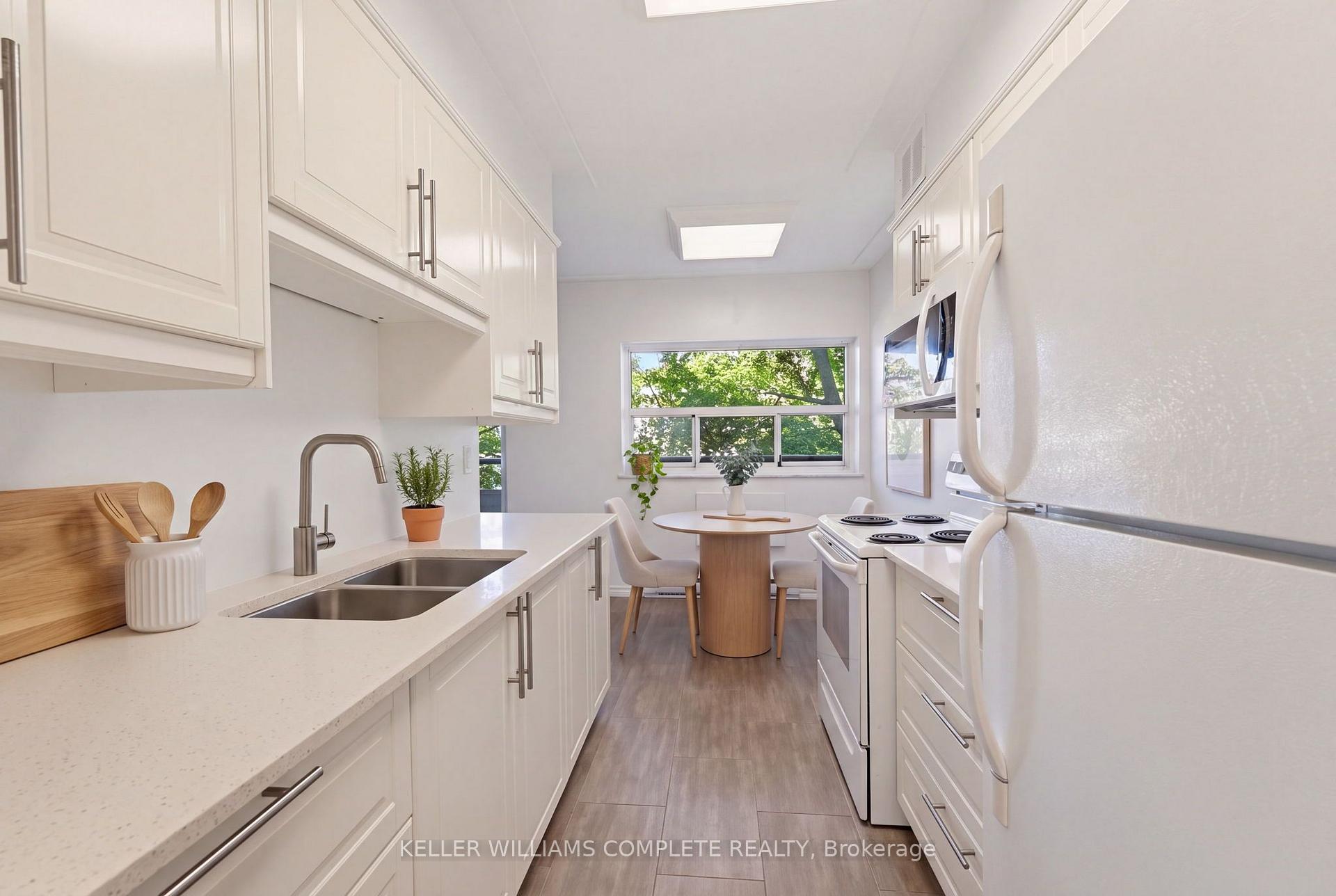 Photo 10 of Unit 210, 11 Woodman Drive S, Hamilton, Corman — HOMEH