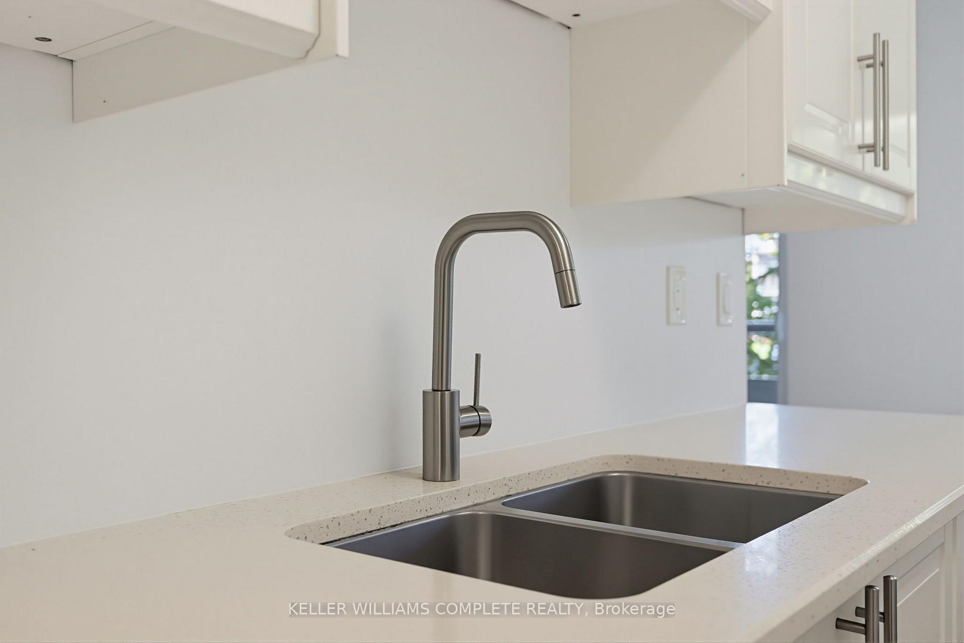 Photo 11 of Unit 210, 11 Woodman Drive S, Hamilton, Corman — HOMEH