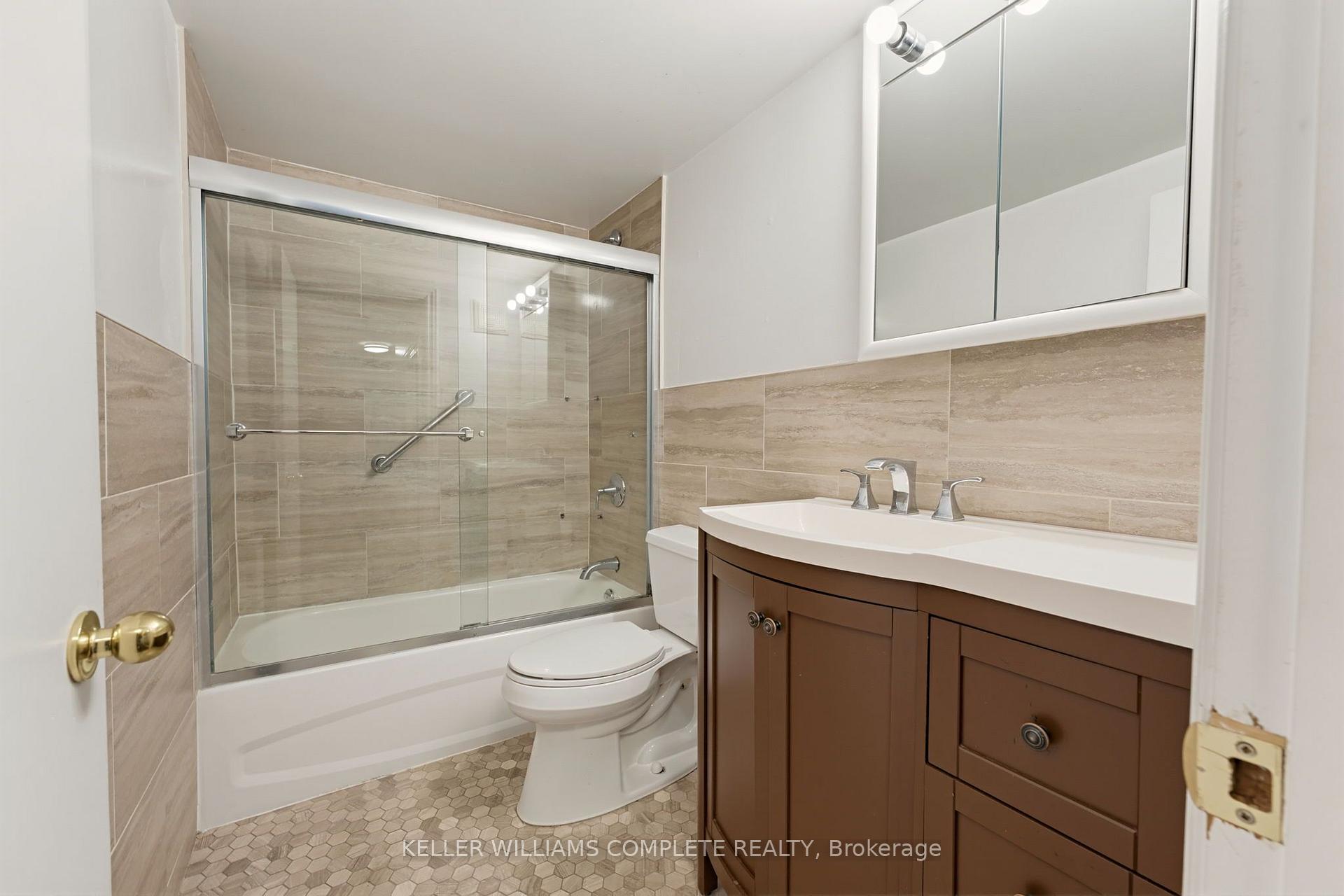 Photo 16 of Unit 210, 11 Woodman Drive S, Hamilton, Corman — HOMEH
