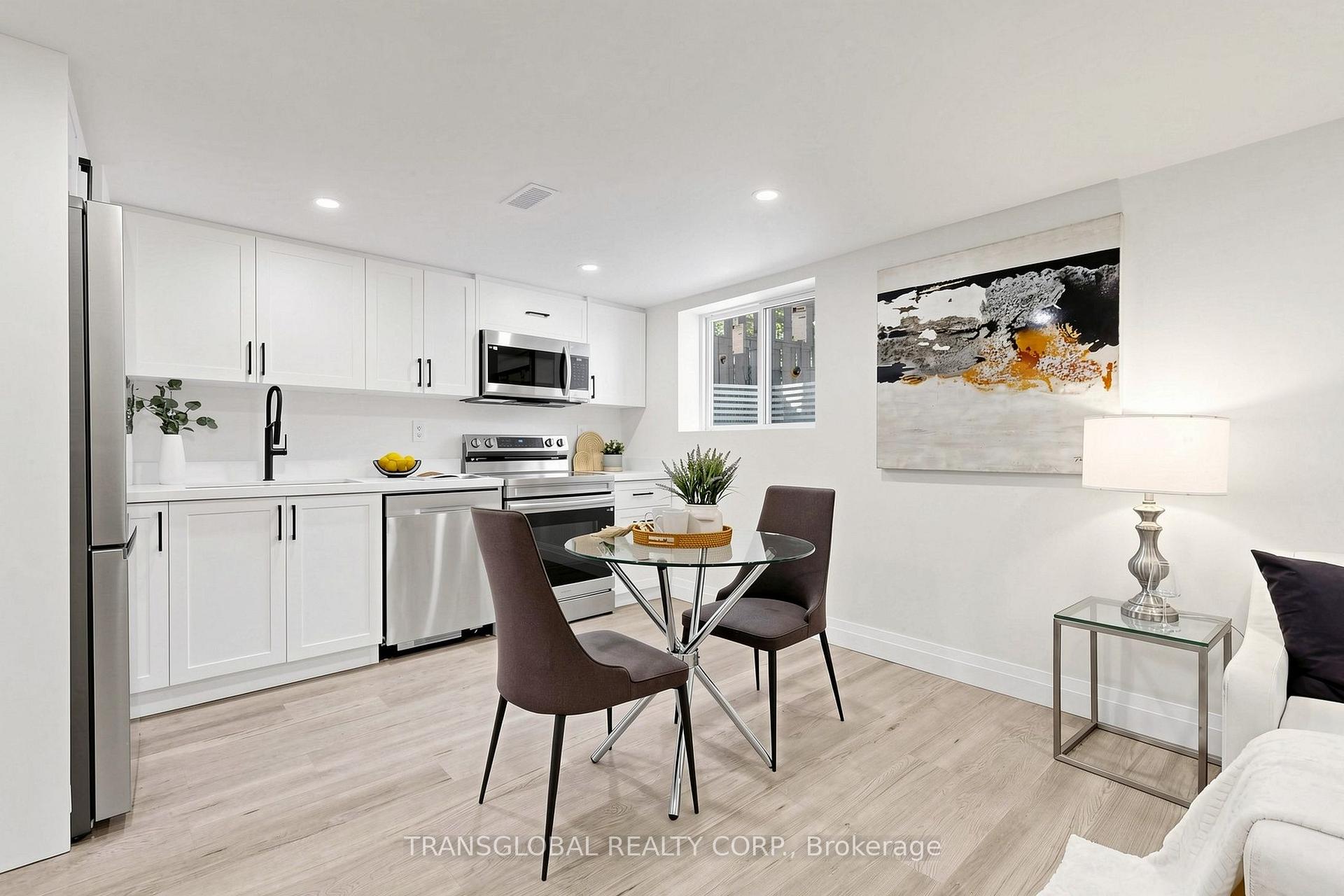 Photo 18 of 10 Anticosti Drive, Scarborough, Bendale — HOMEH