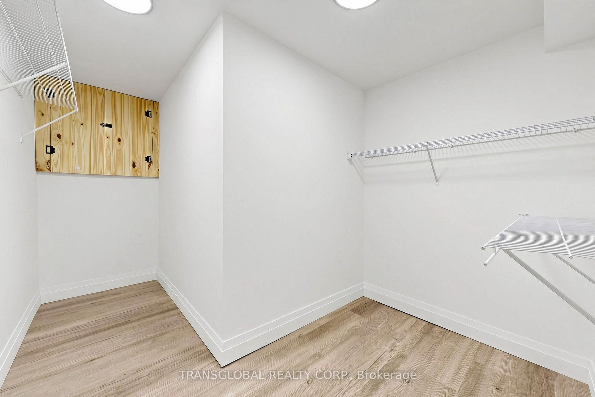 Photo 27 of 10 Anticosti Drive, Scarborough, Bendale — HOMEH