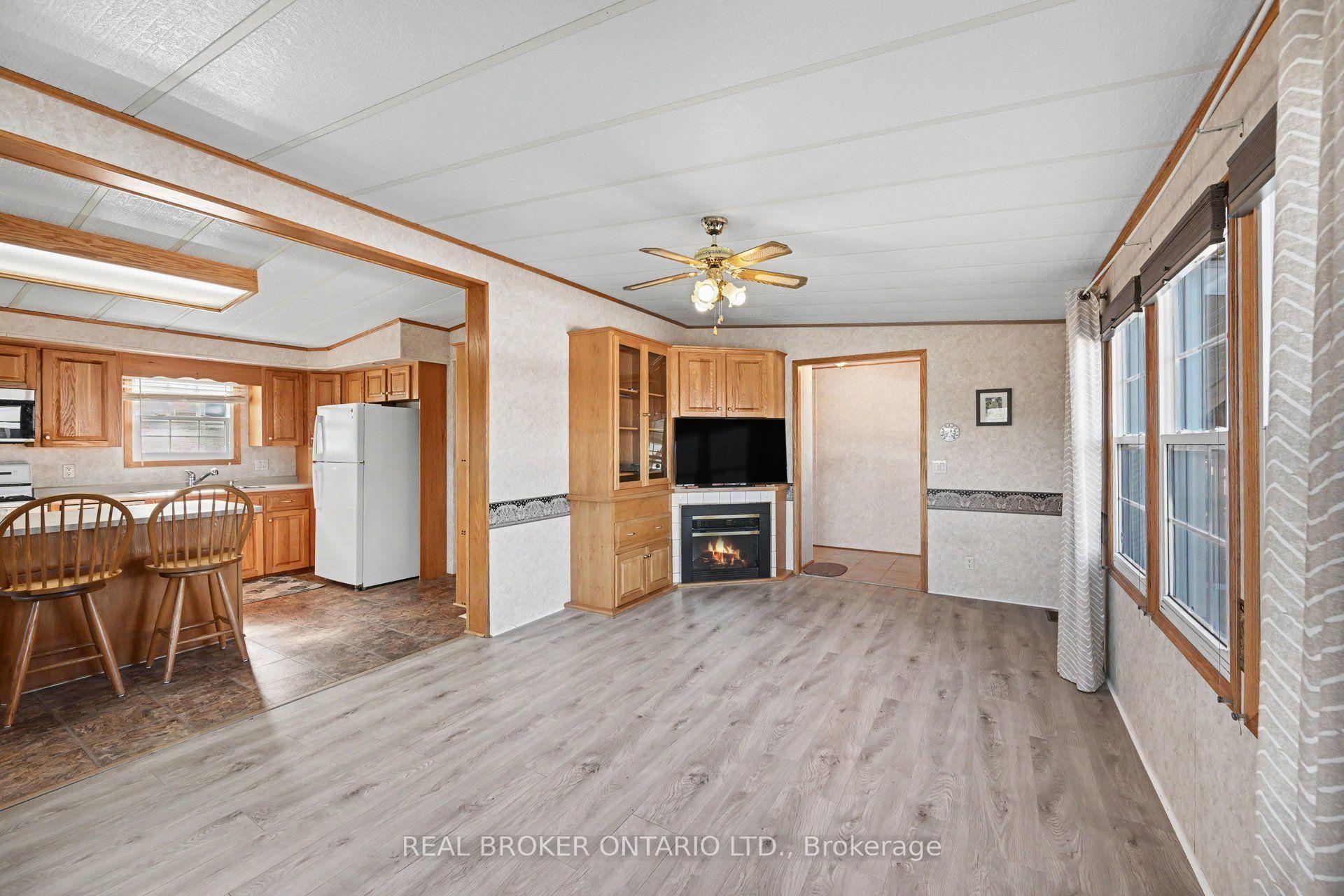 Photo 4 of 13 Du Lac Private, Ottawa, Remainder of Stittsville & Area — HOMEH