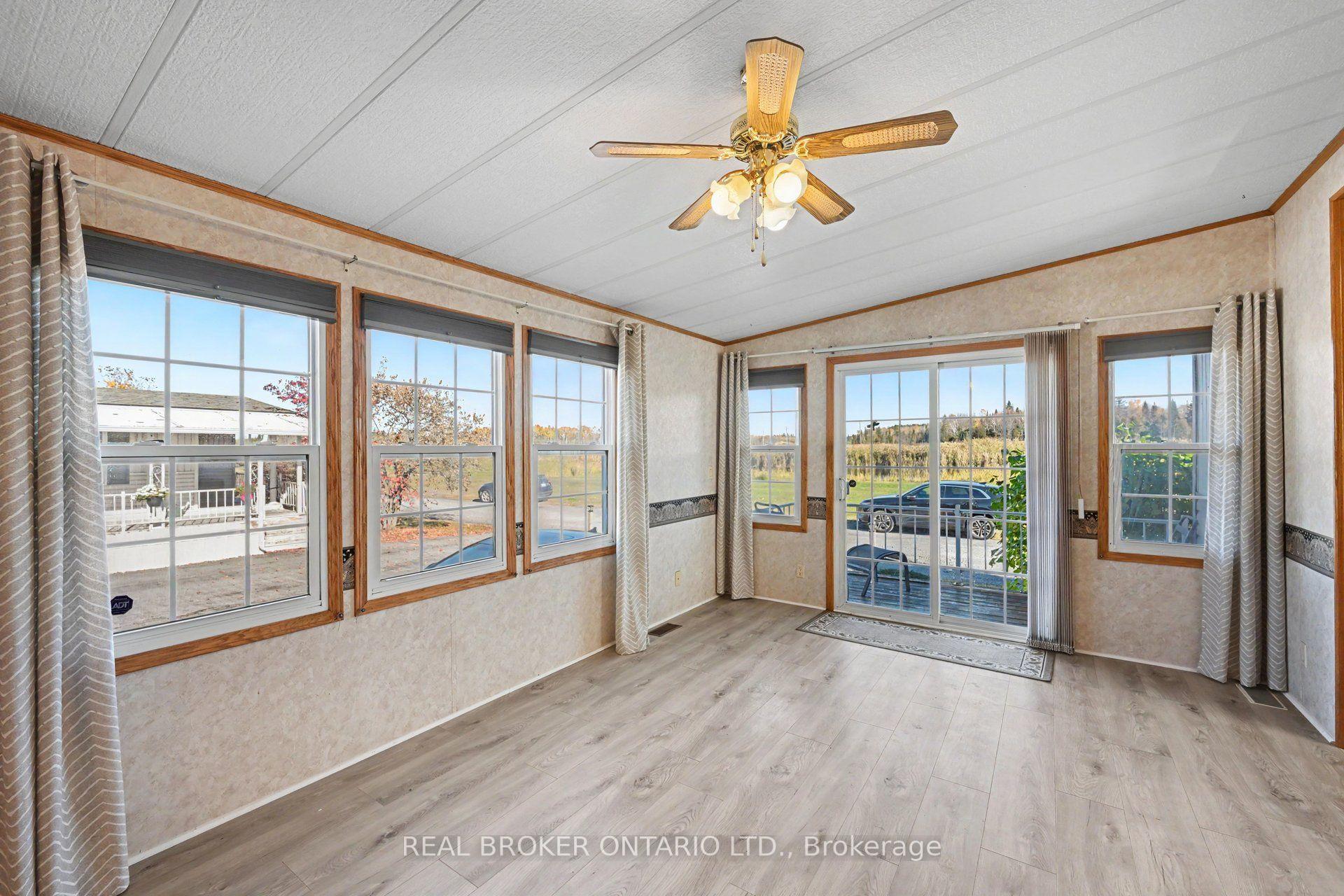 Photo 11 of 13 Du Lac Private, Ottawa, Remainder of Stittsville & Area — HOMEH
