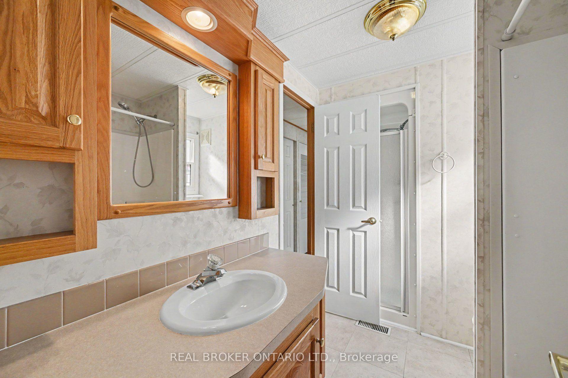 Photo 18 of 13 Du Lac Private, Ottawa, Remainder of Stittsville & Area — HOMEH
