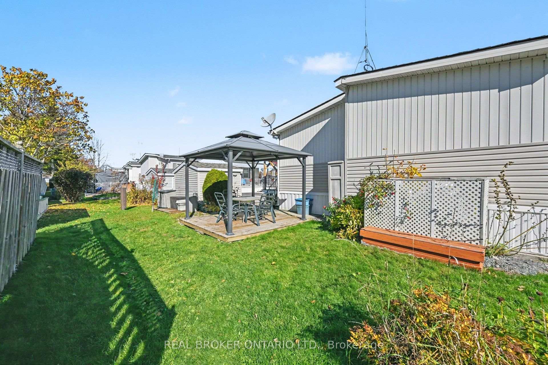 Photo 19 of 13 Du Lac Private, Ottawa, Remainder of Stittsville & Area — HOMEH