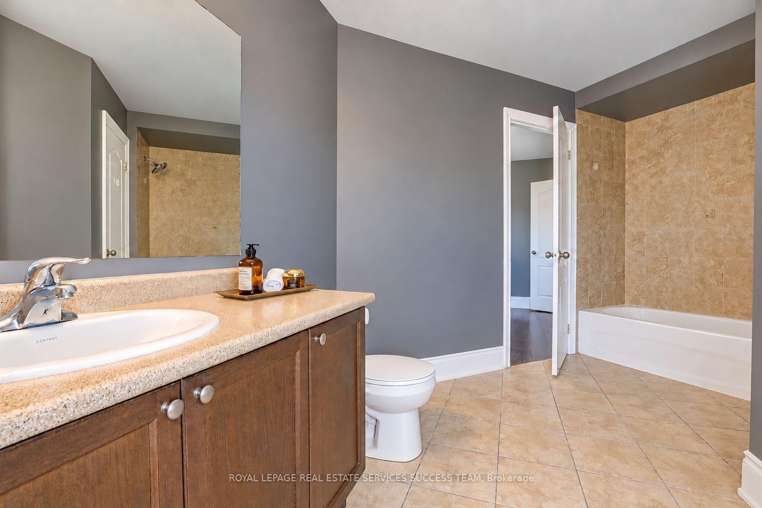 Photo 25 of 1684 Finkle Drive, Oshawa, Taunton — HOMEH
