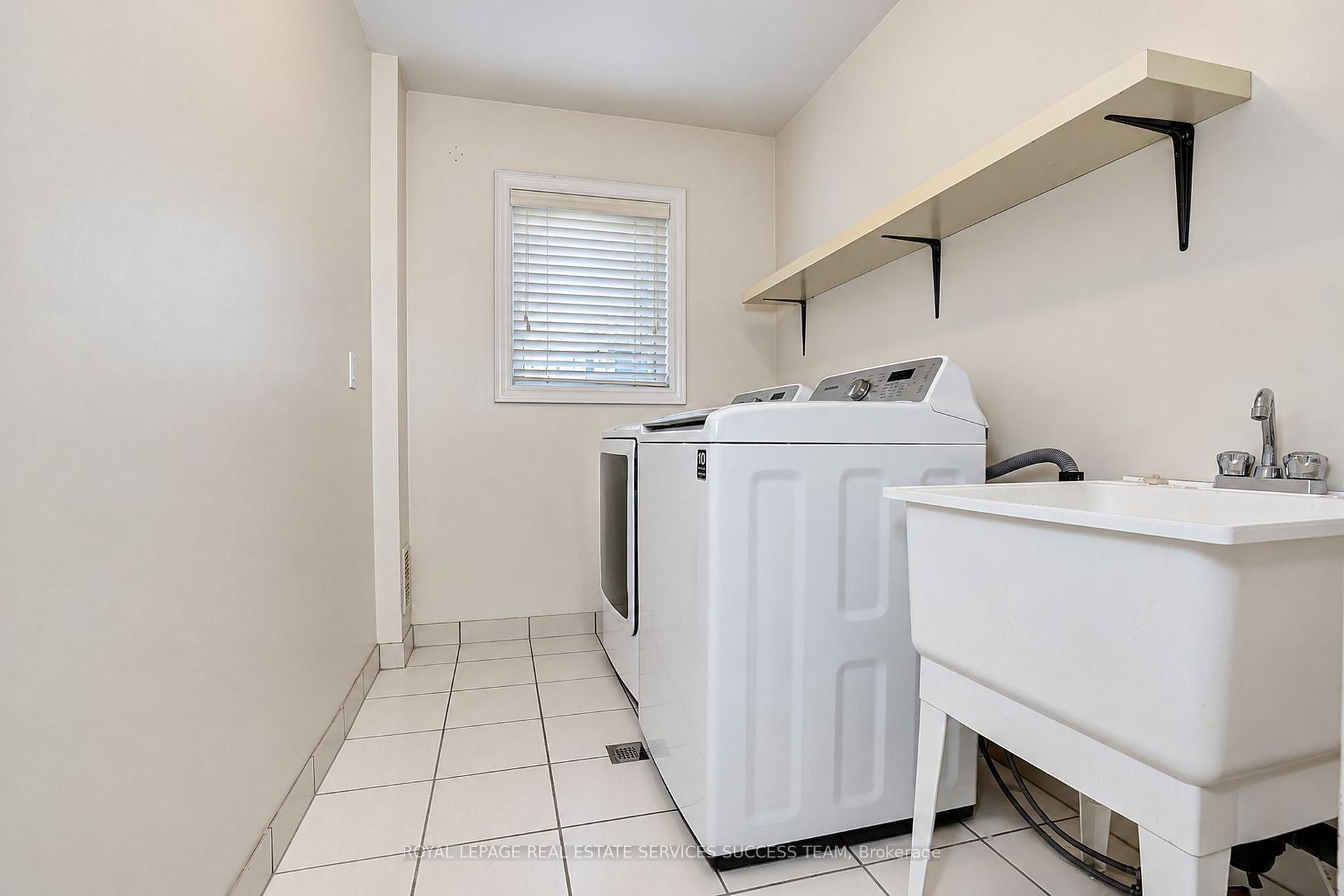 Photo 29 of 1684 Finkle Drive, Oshawa, Taunton — HOMEH